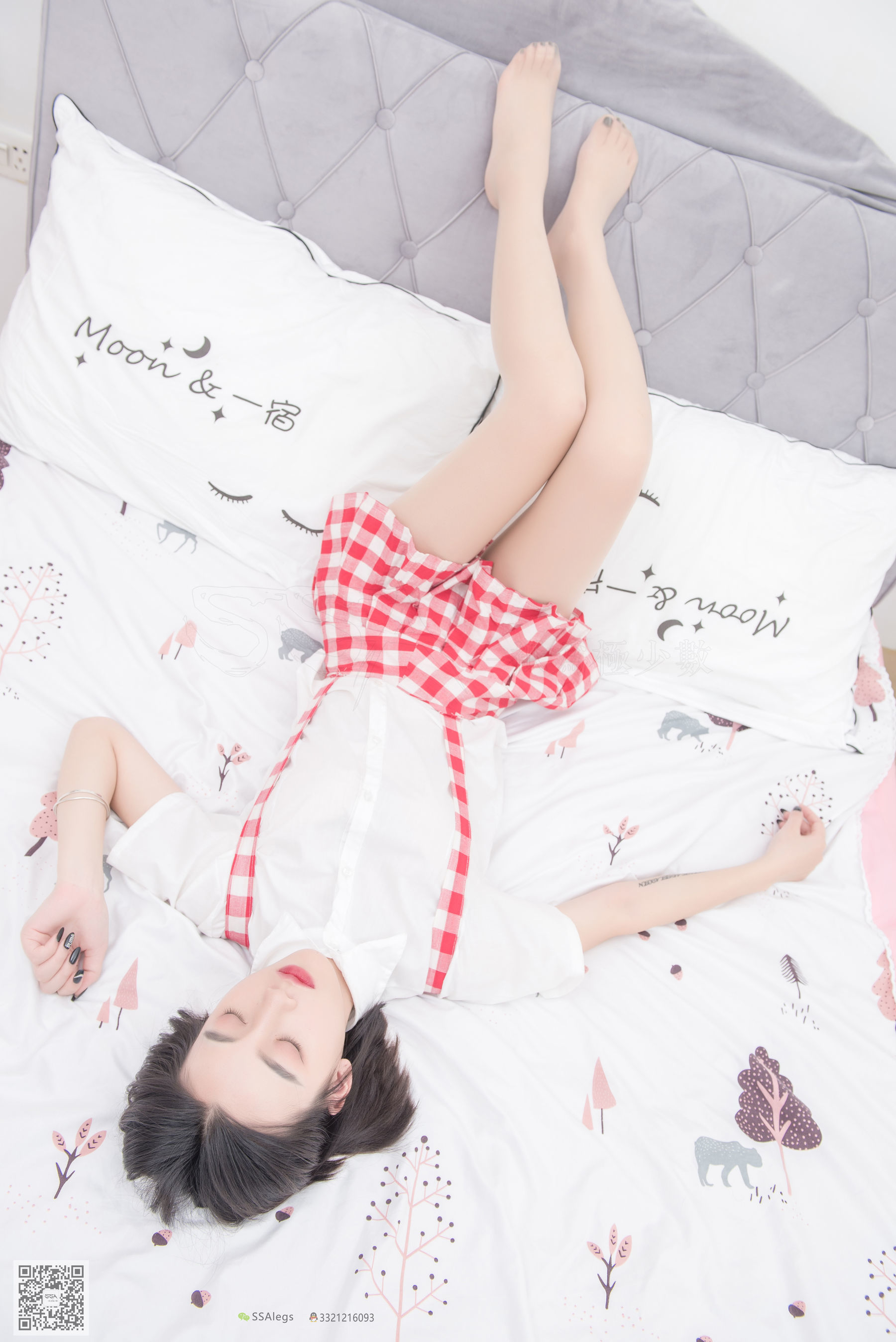 超清写真 No.033 大大 红白格子齐臀超短裙肉丝-图39