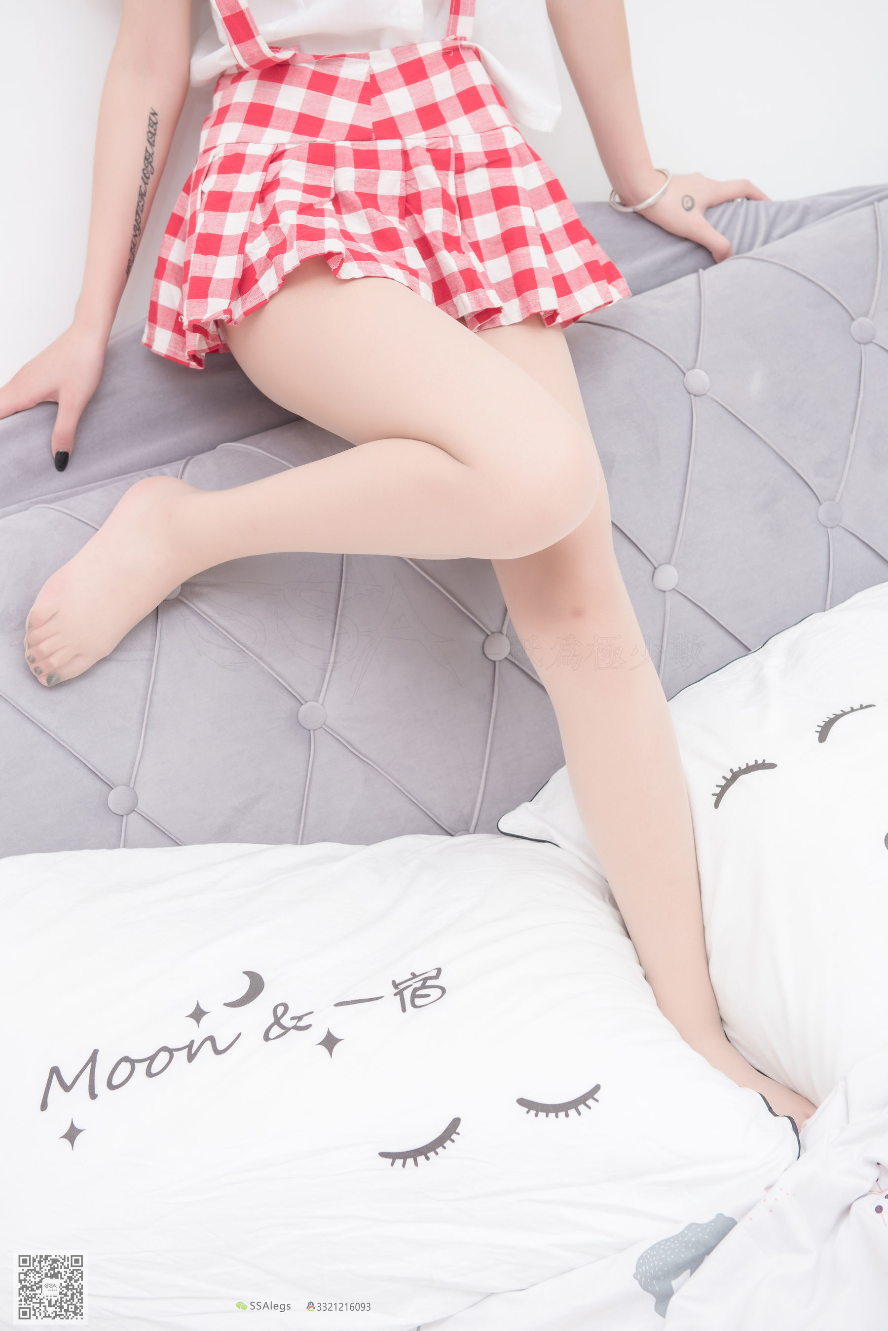 超清写真 No.033 大大 红白格子齐臀超短裙肉丝-图80