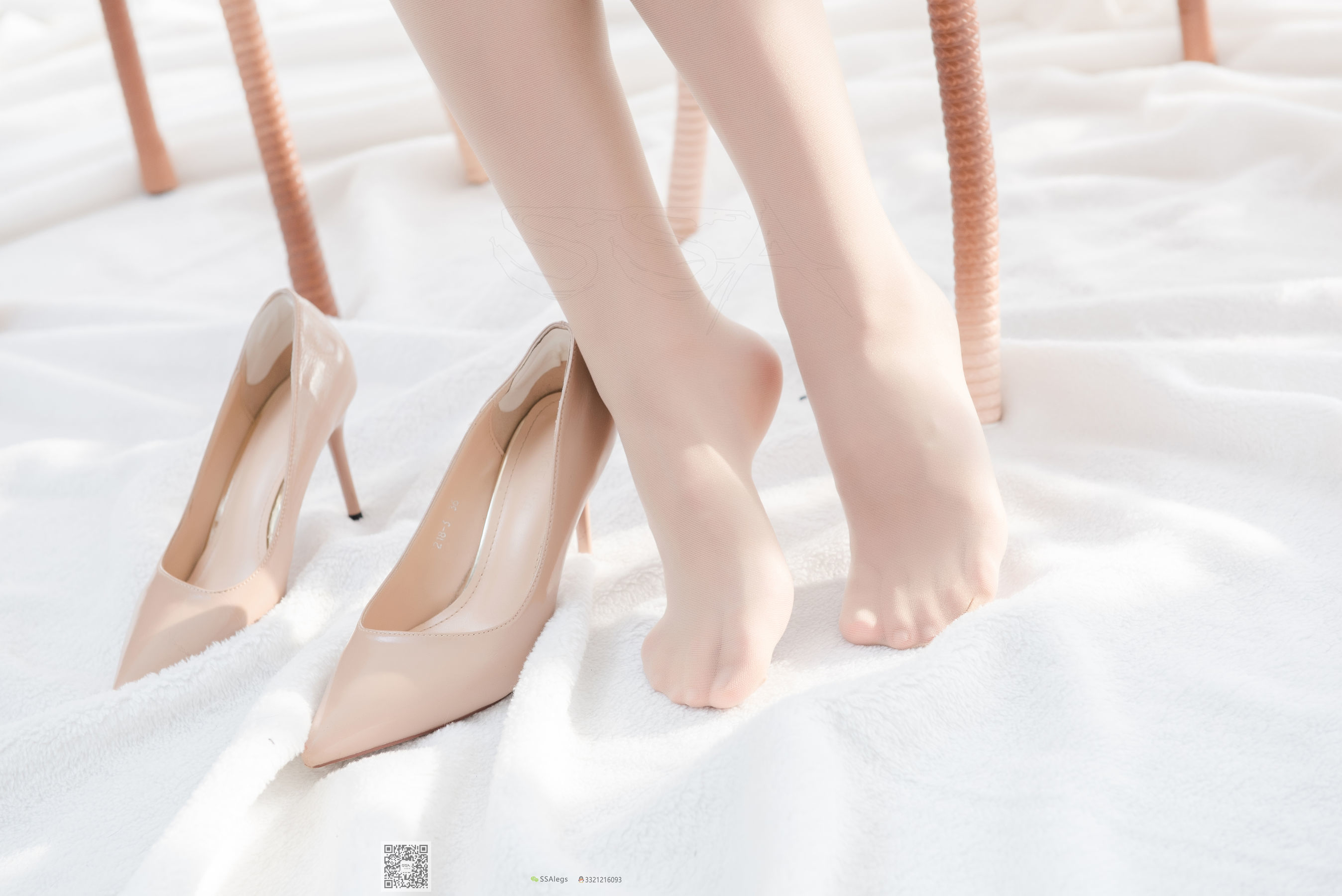 超清写真 No.046 芷沫 阳光下的混血美女同事-图24