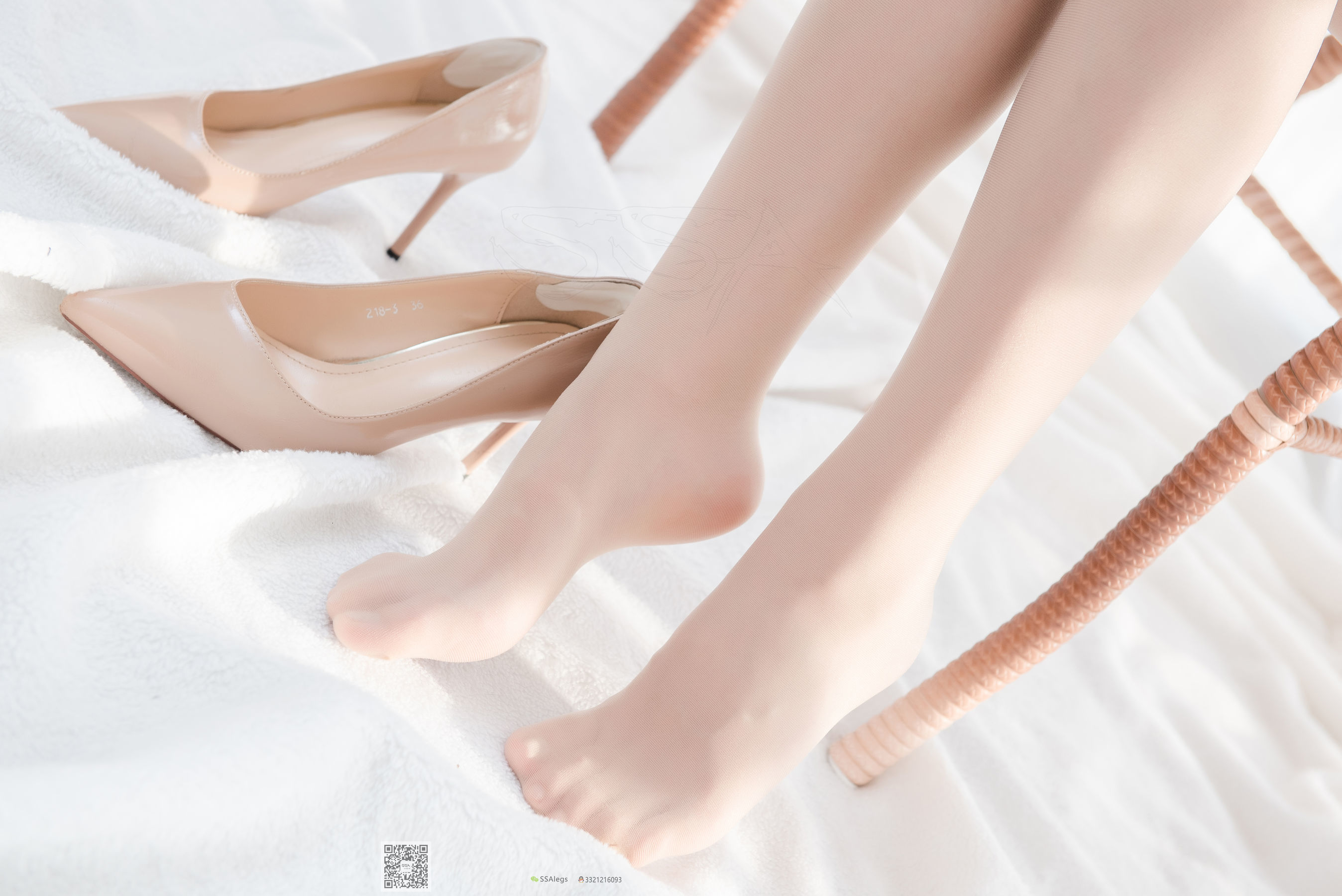 超清写真 No.046 芷沫 阳光下的混血美女同事-图25