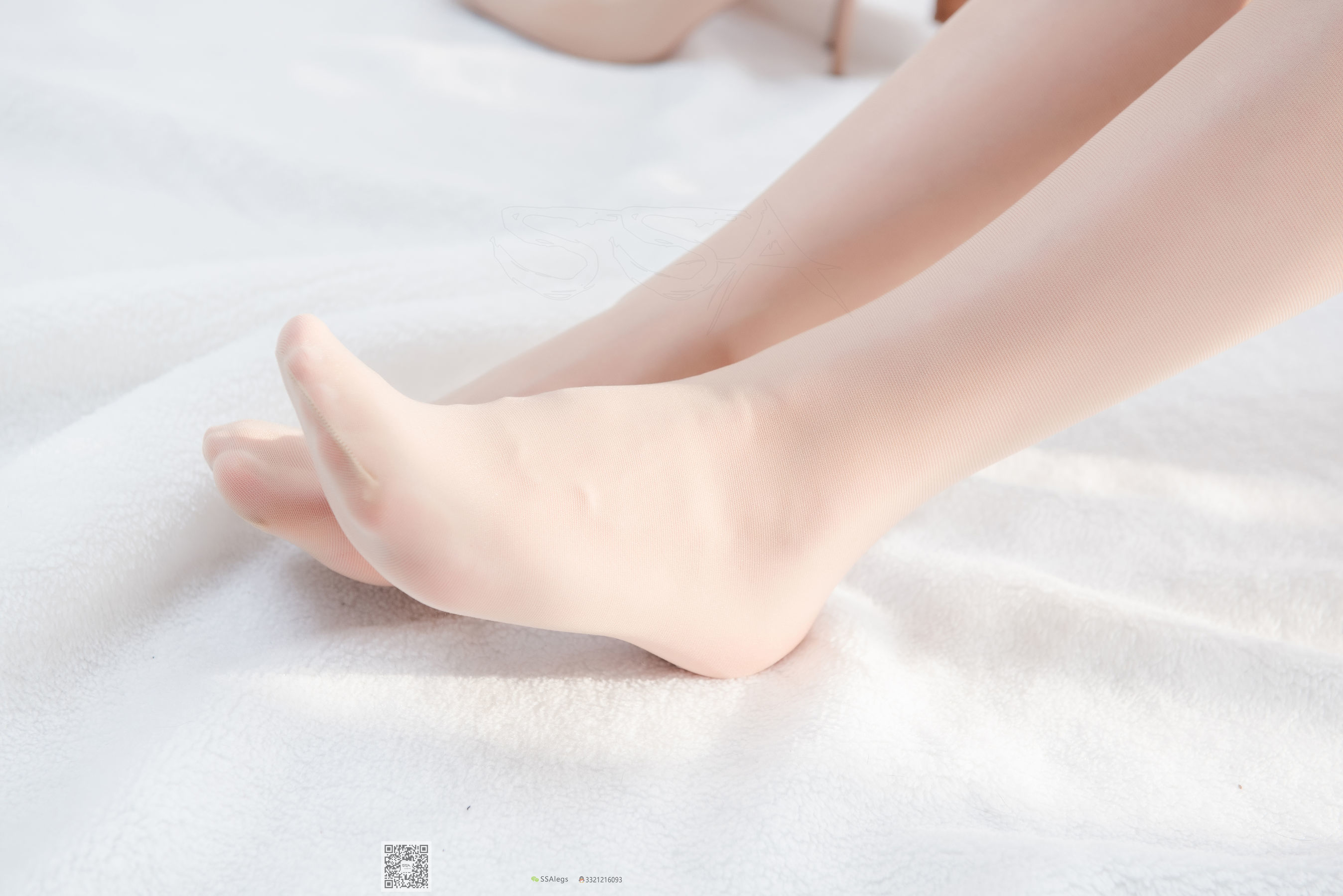 超清写真 No.046 芷沫 阳光下的混血美女同事-图38