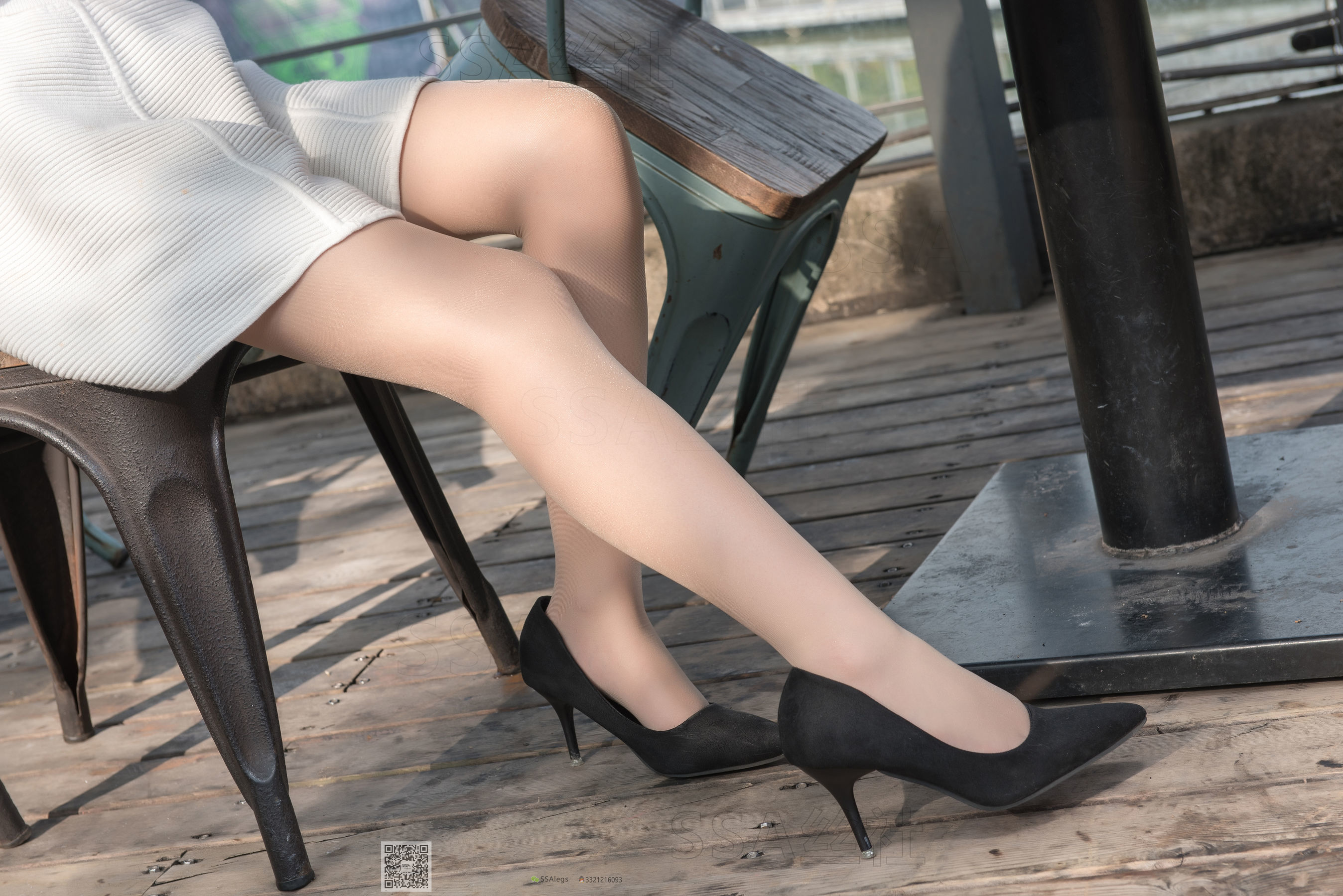 超清写真 No.052 西西 街拍小白裙-图0