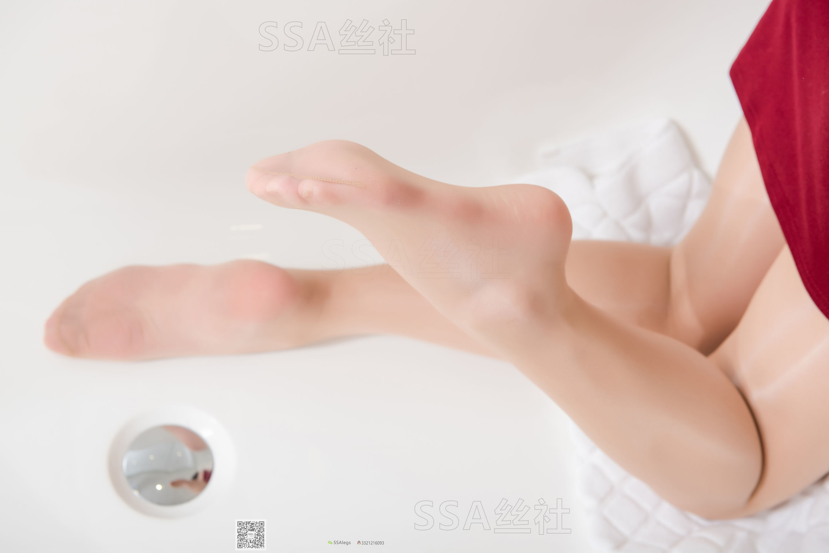 超清写真 No.080 大大 浴室迷情肉色油亮丝袜-图19