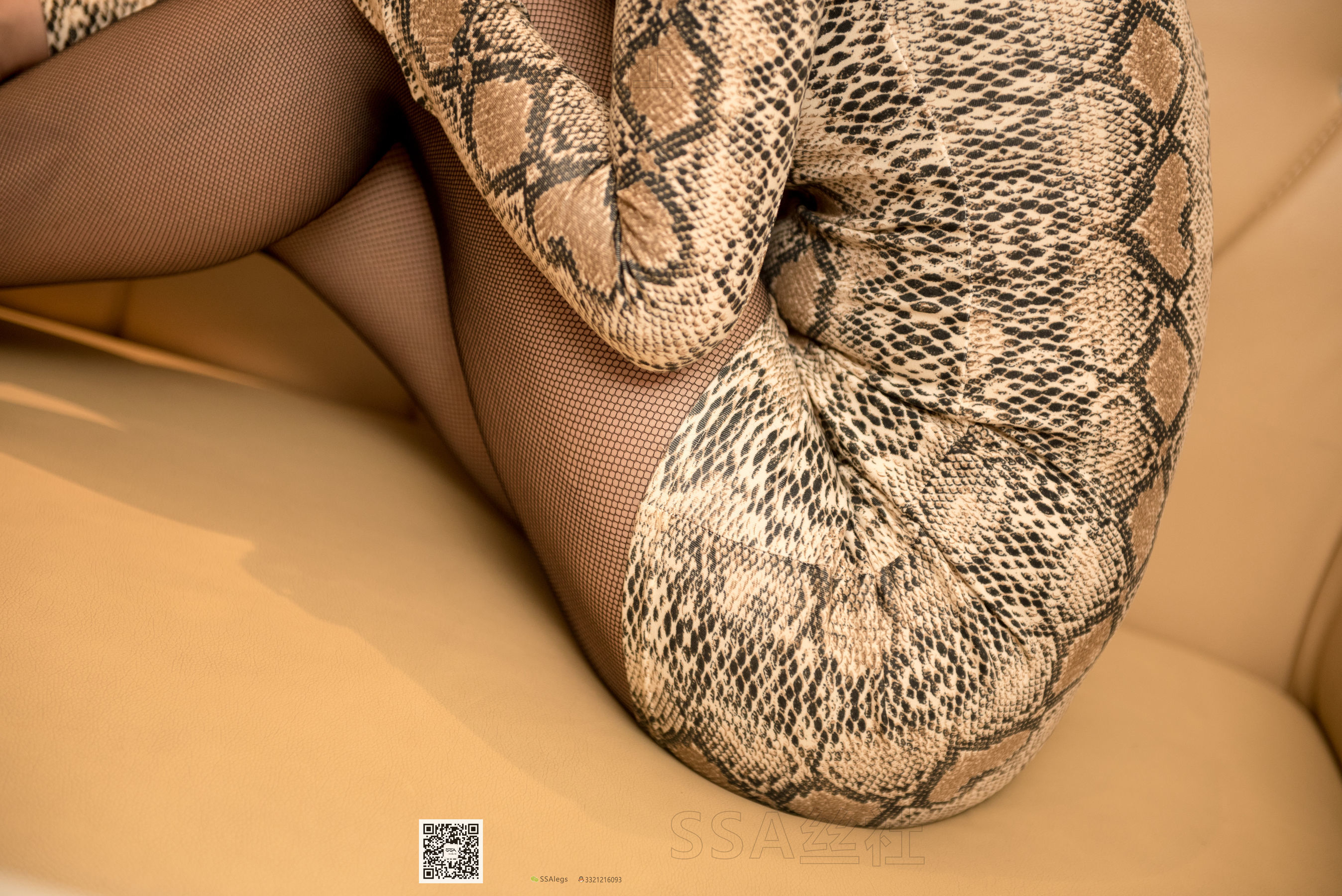 超清写真 No.083 KTV里的美女蛇-图2