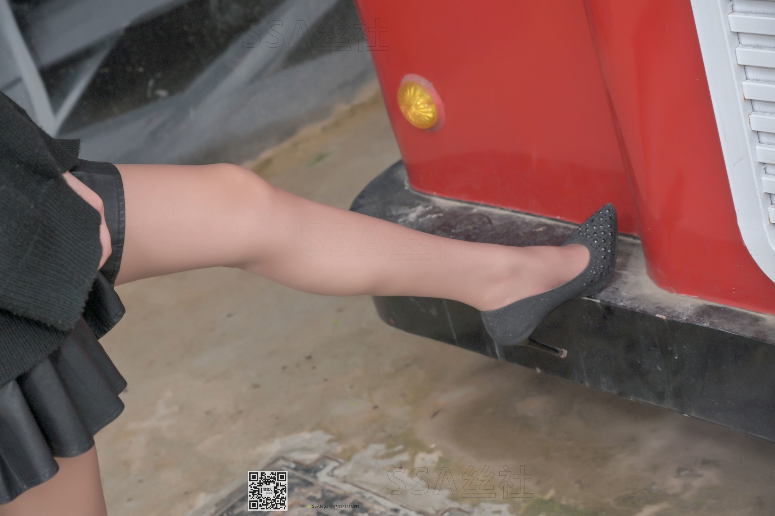 超清写真 No.094 腿模大大 街拍灰丝-图23