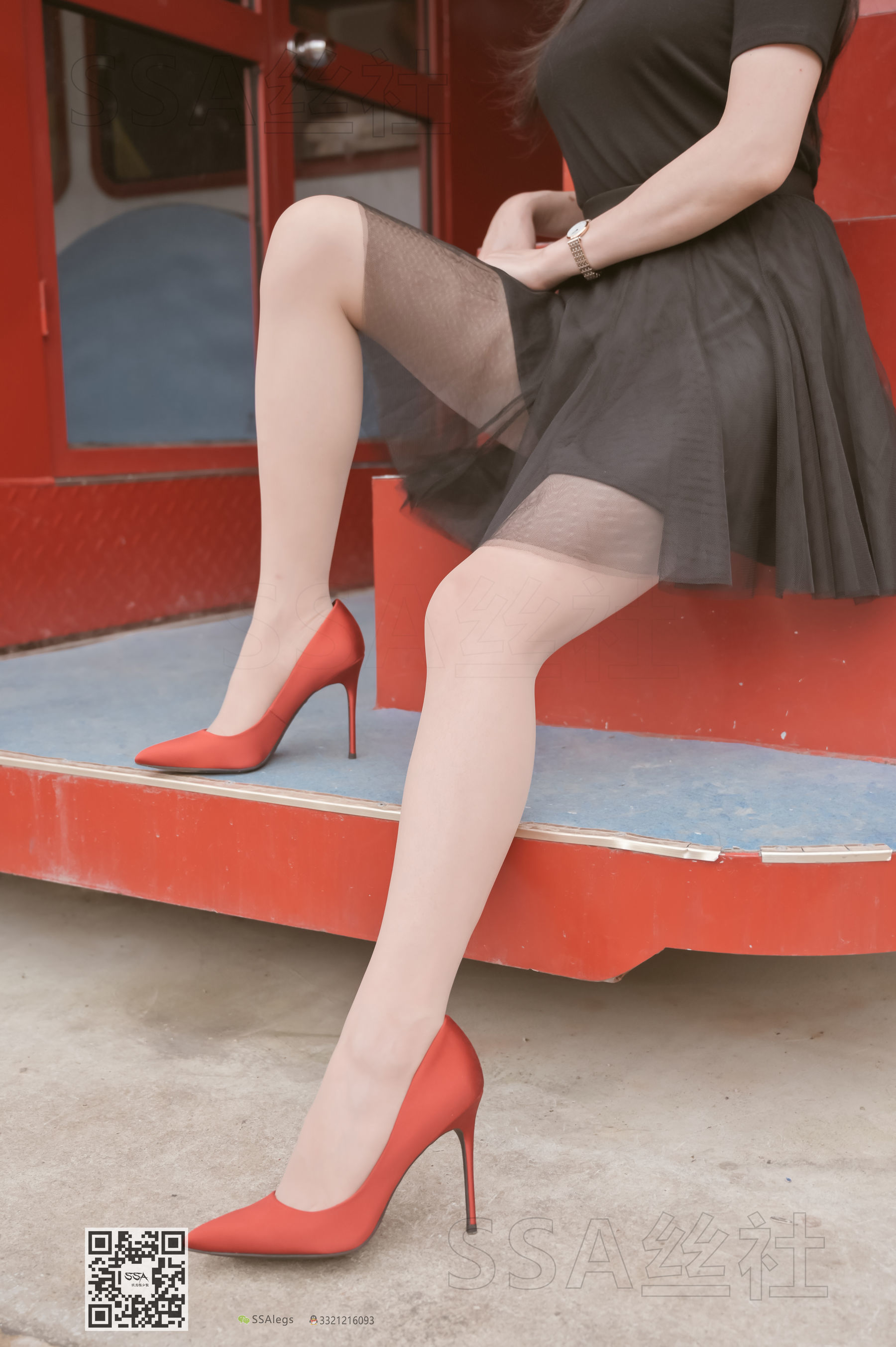 超清写真 No.097 雪梨 腿模街拍红色高跟鞋肉丝-图2