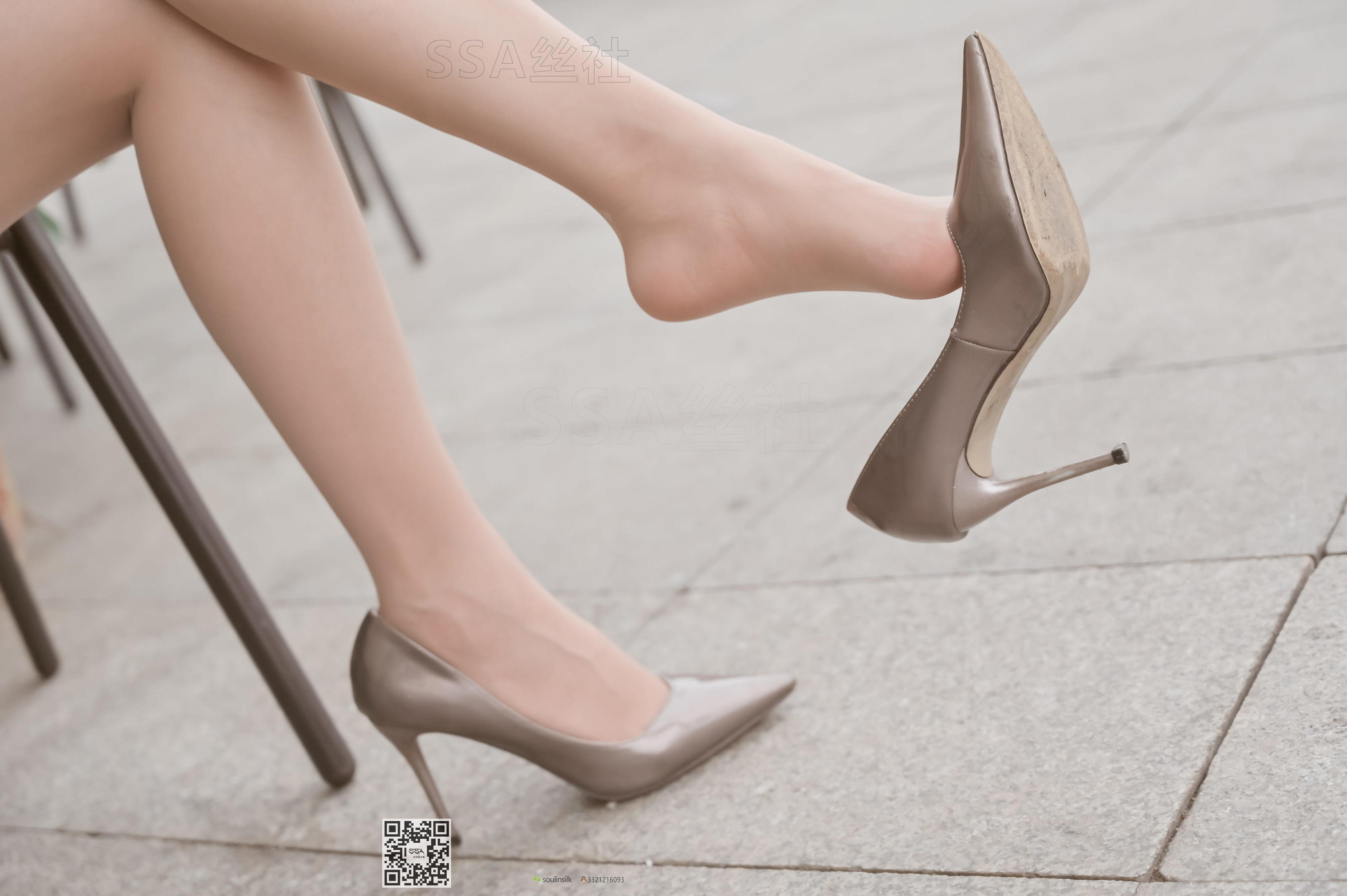 超清写真 No.099 雪梨 街拍短裙丝袜-图31