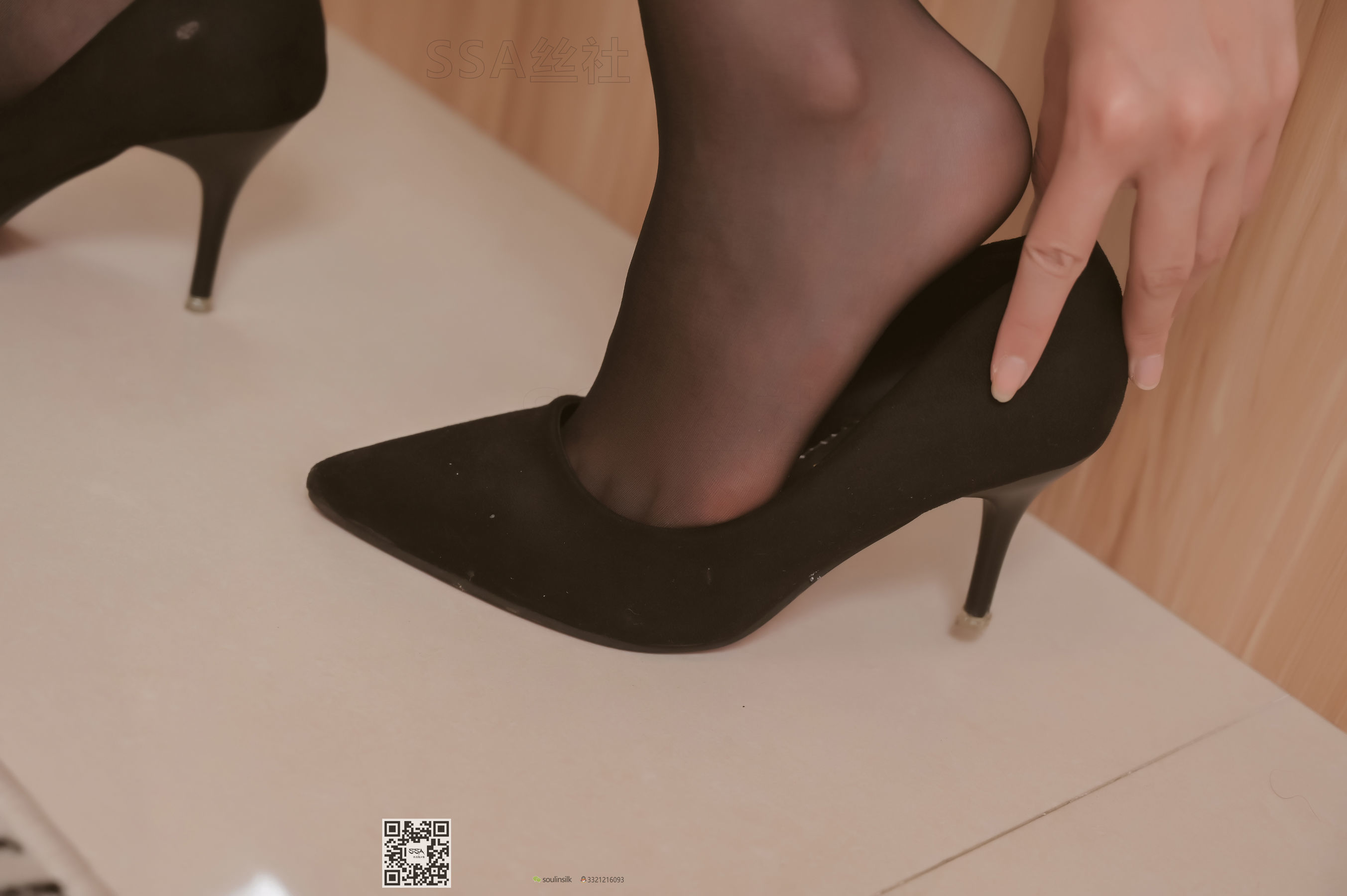 超清写真 No.109 西西 大眼萌腿模黑丝-图32