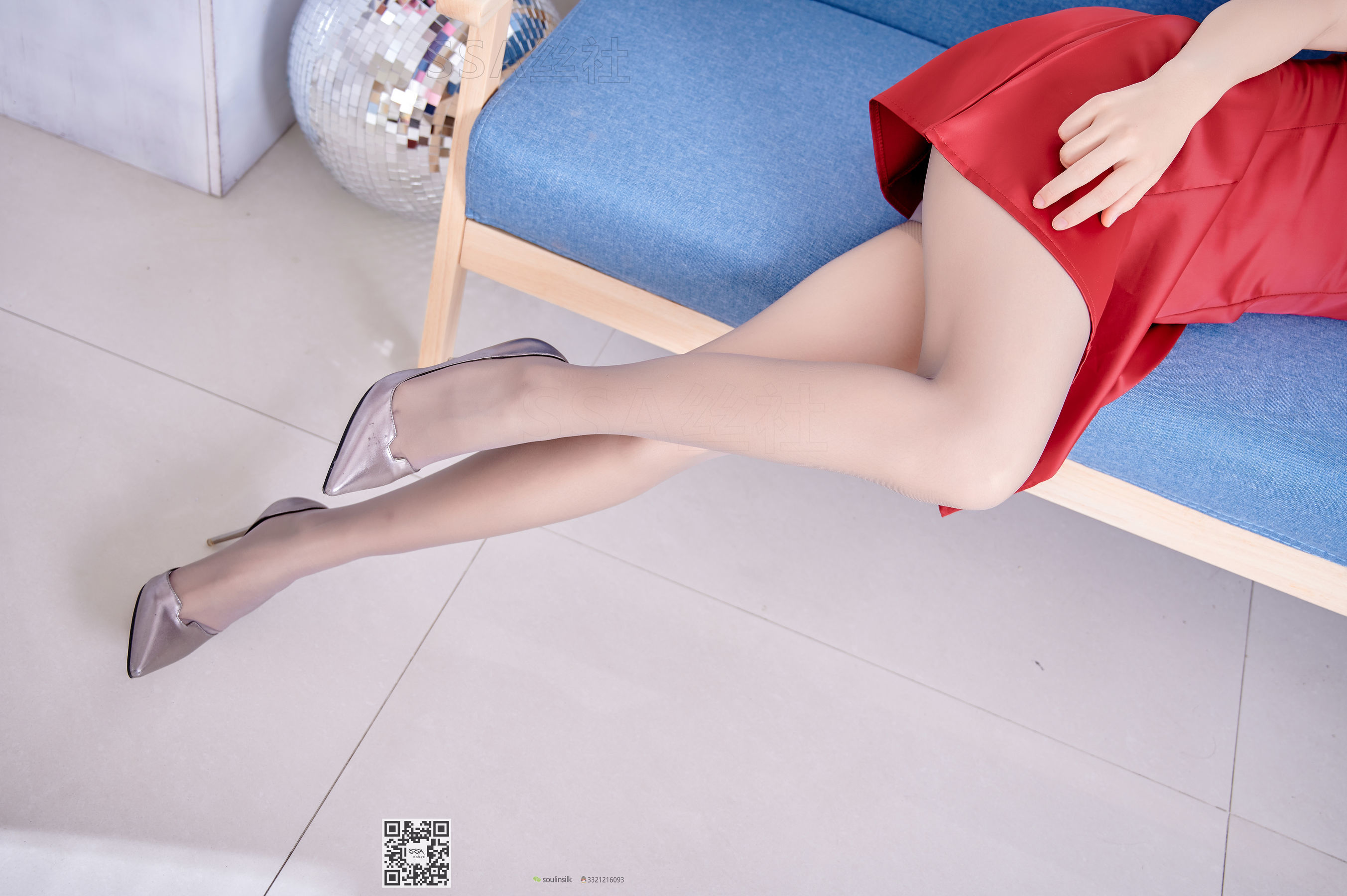 超清写真 No.118 模特慧慧 红裙灰丝-图22