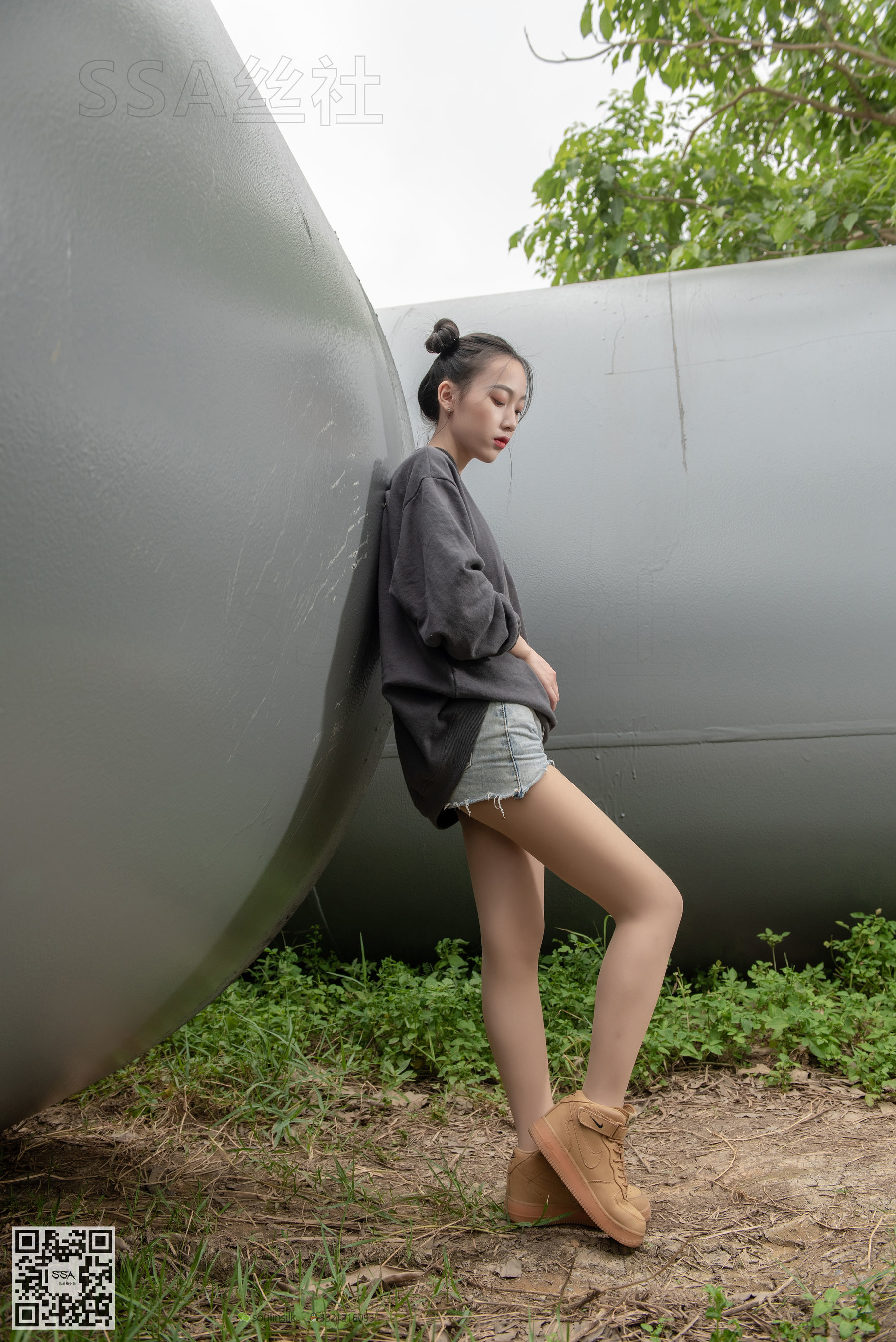 超清写真 No.125 腿模大大 郊外踏青之旅-图0