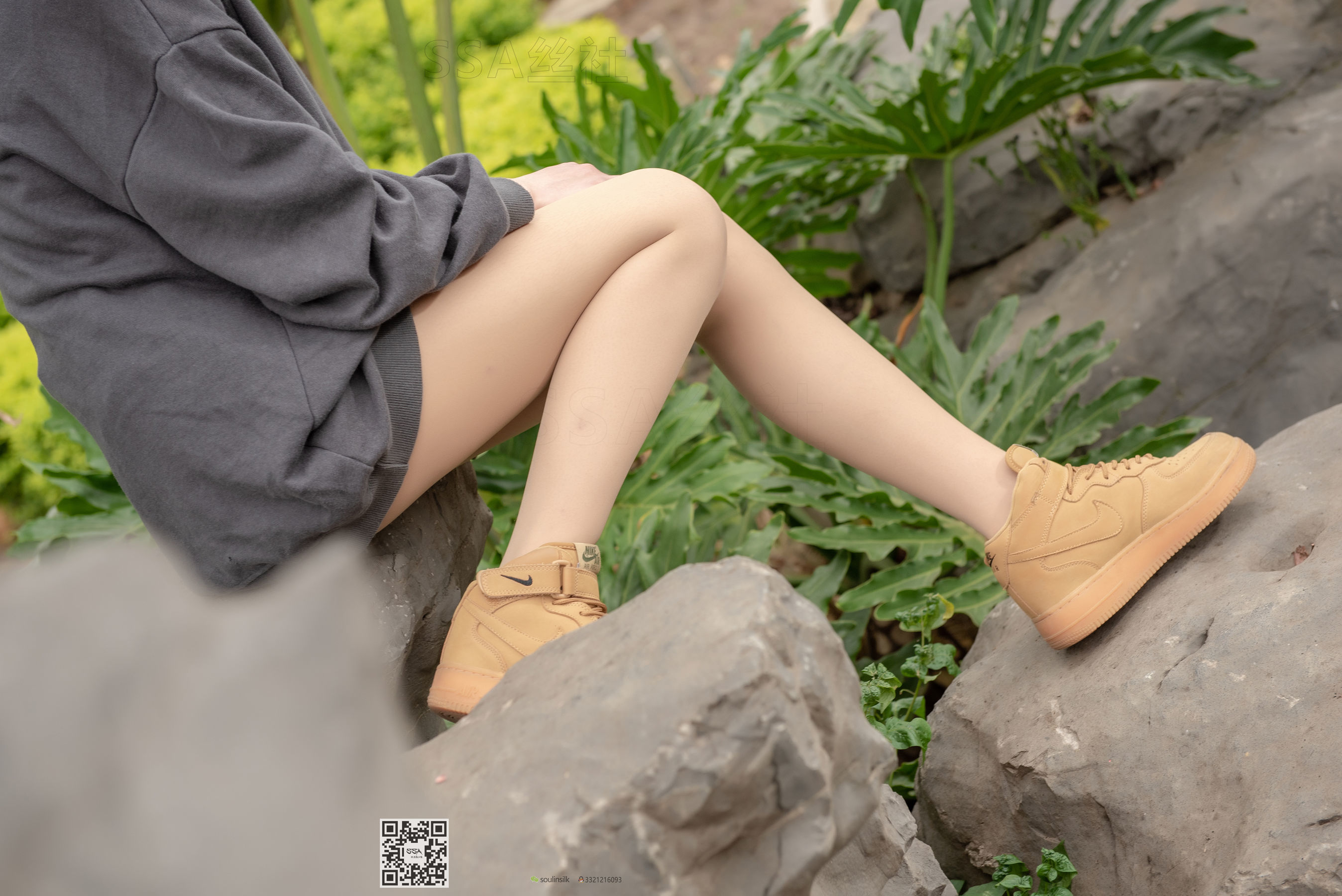 超清写真 No.125 腿模大大 郊外踏青之旅-图28