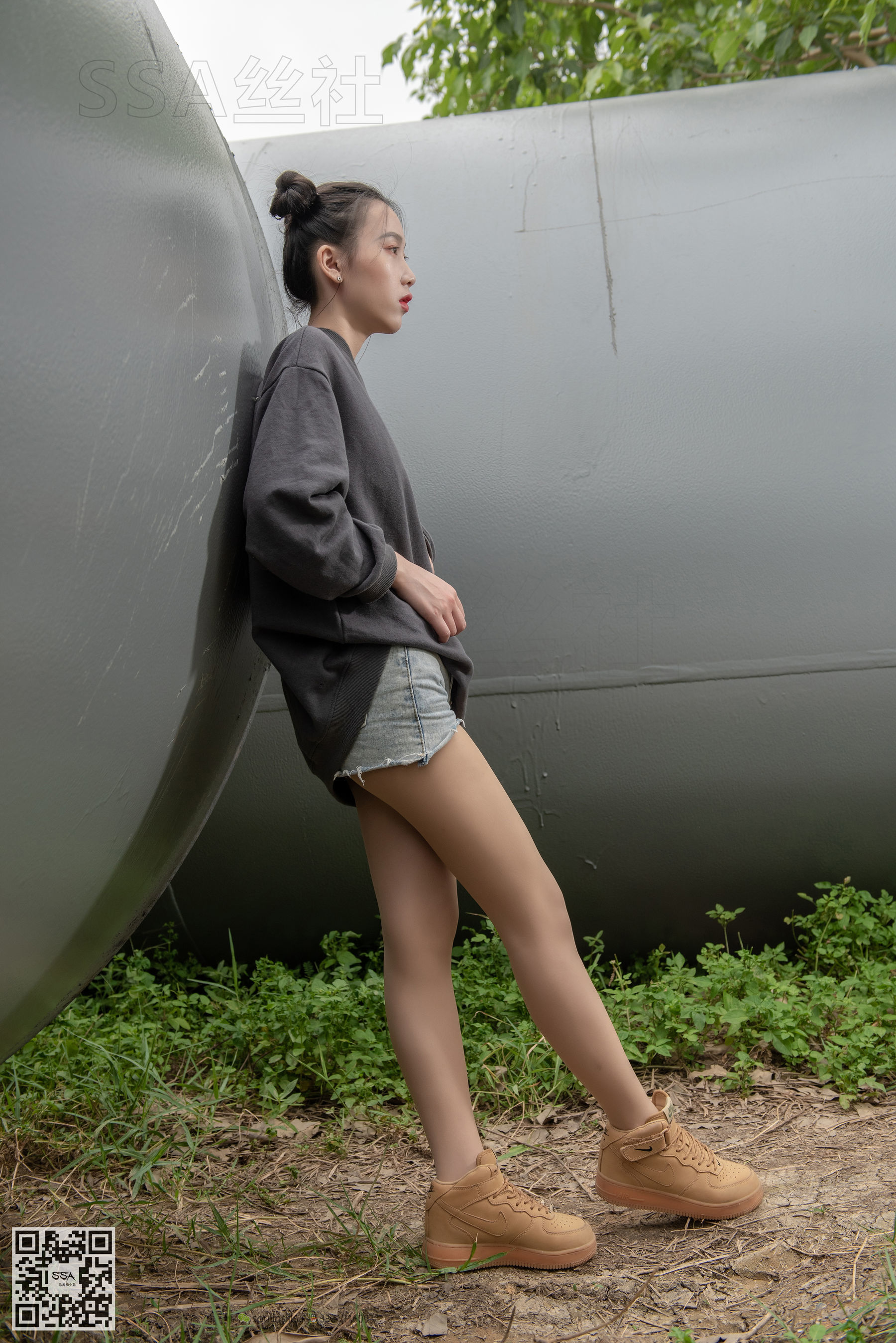 超清写真 No.125 腿模大大 郊外踏青之旅-图2