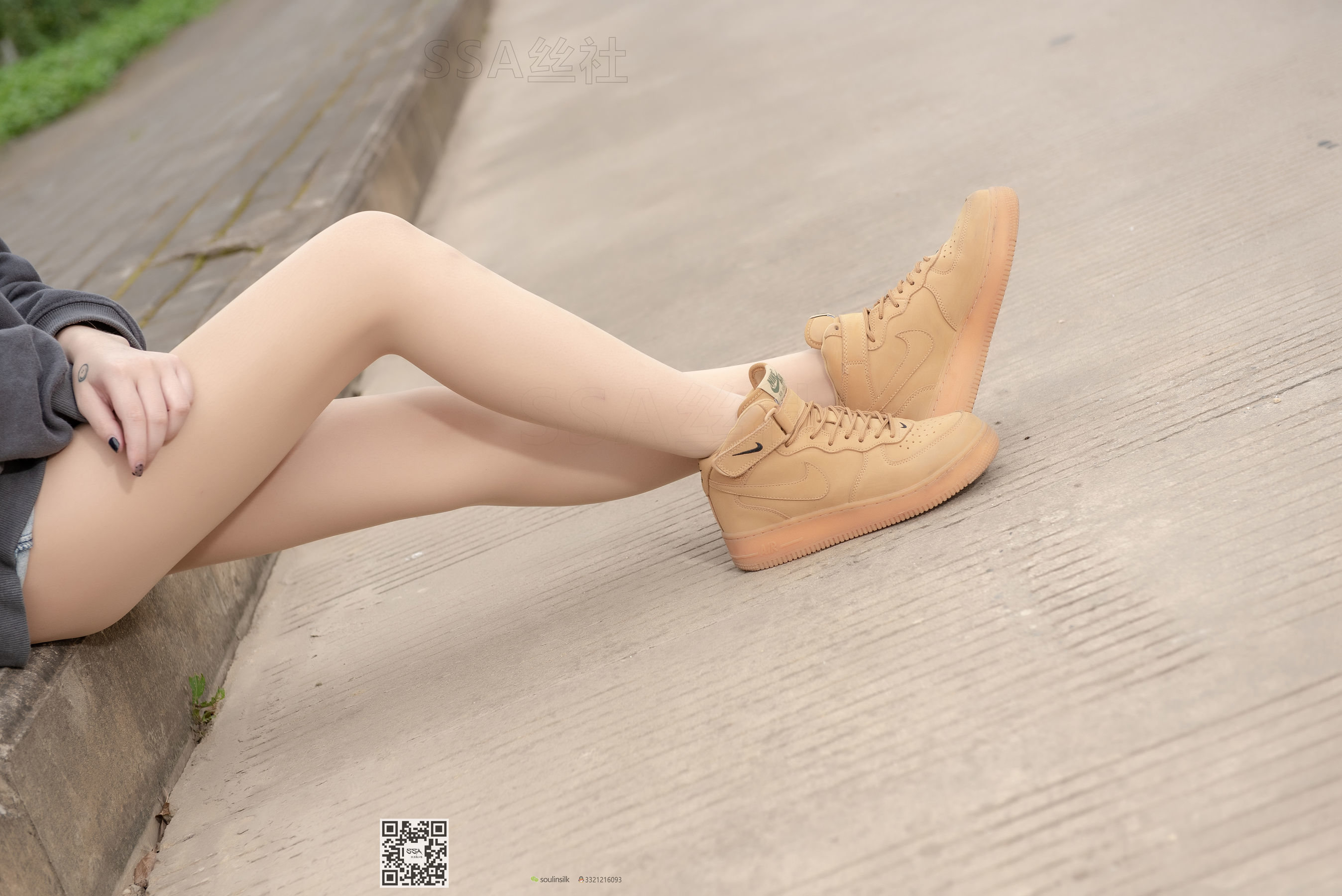 超清写真 No.125 腿模大大 郊外踏青之旅-图69