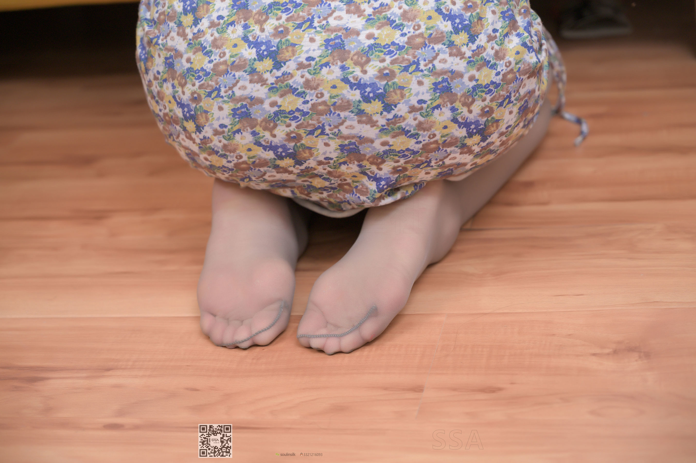 超清写真 No.178 大大 碎花连衣短裙-图1