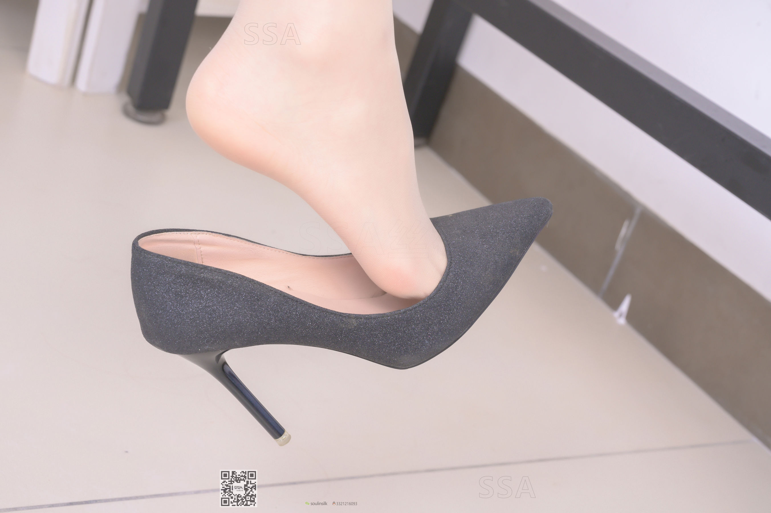 超清写真 No.234 雯雯 现代美女的复古旗袍-图57