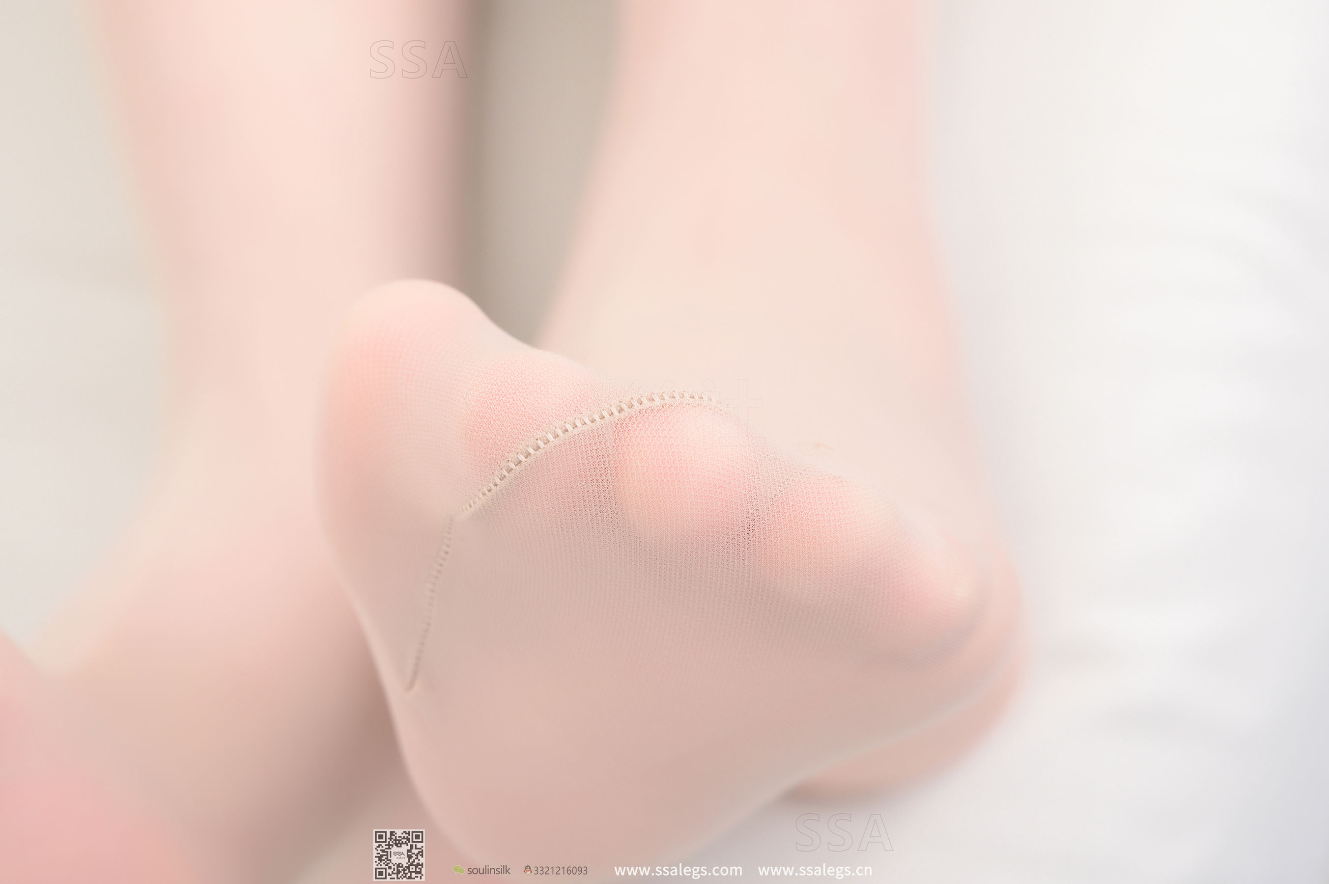 超清写真 No.258 君君 透明高跟鞋里的足-图91