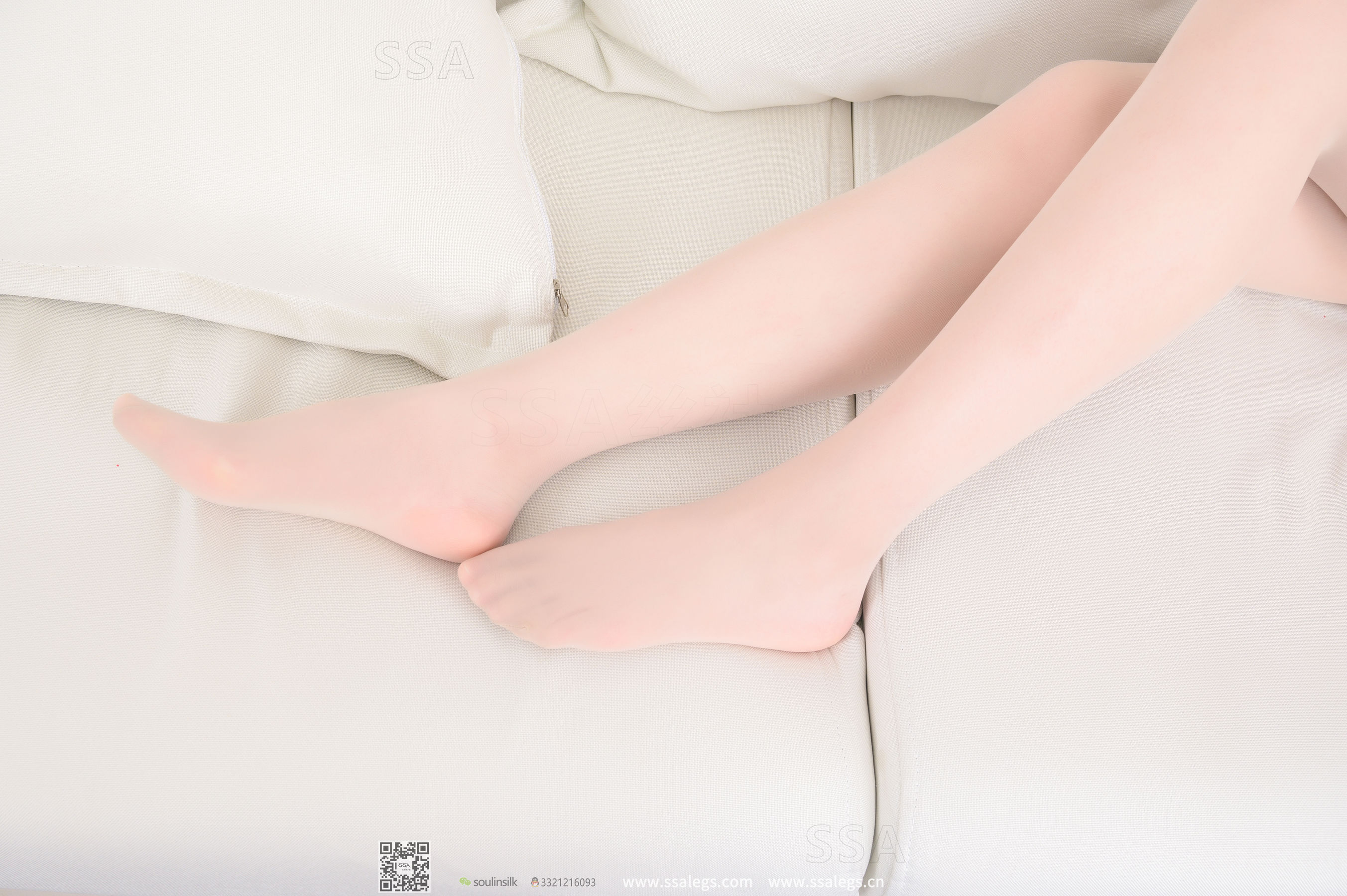 超清写真 No.258 君君 透明高跟鞋里的足-图98