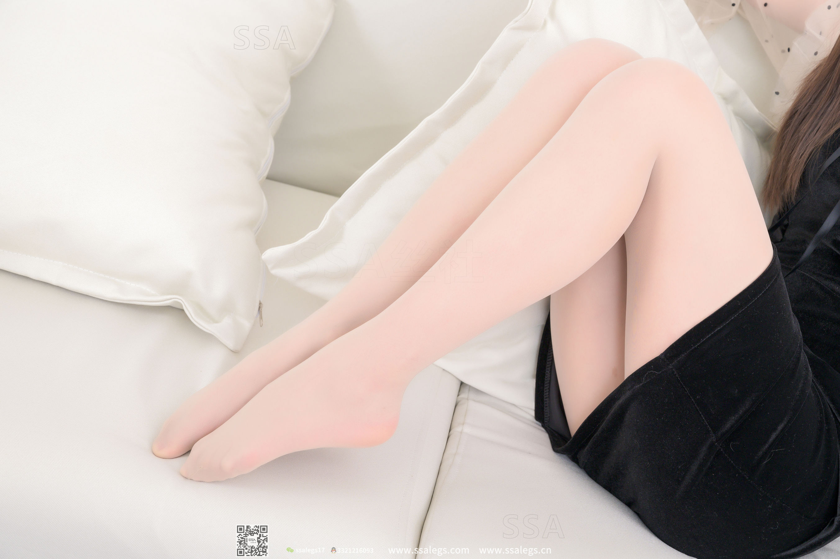 超清写真 No.270 君君 丝袜体验师上身试穿水晶鞋-图140