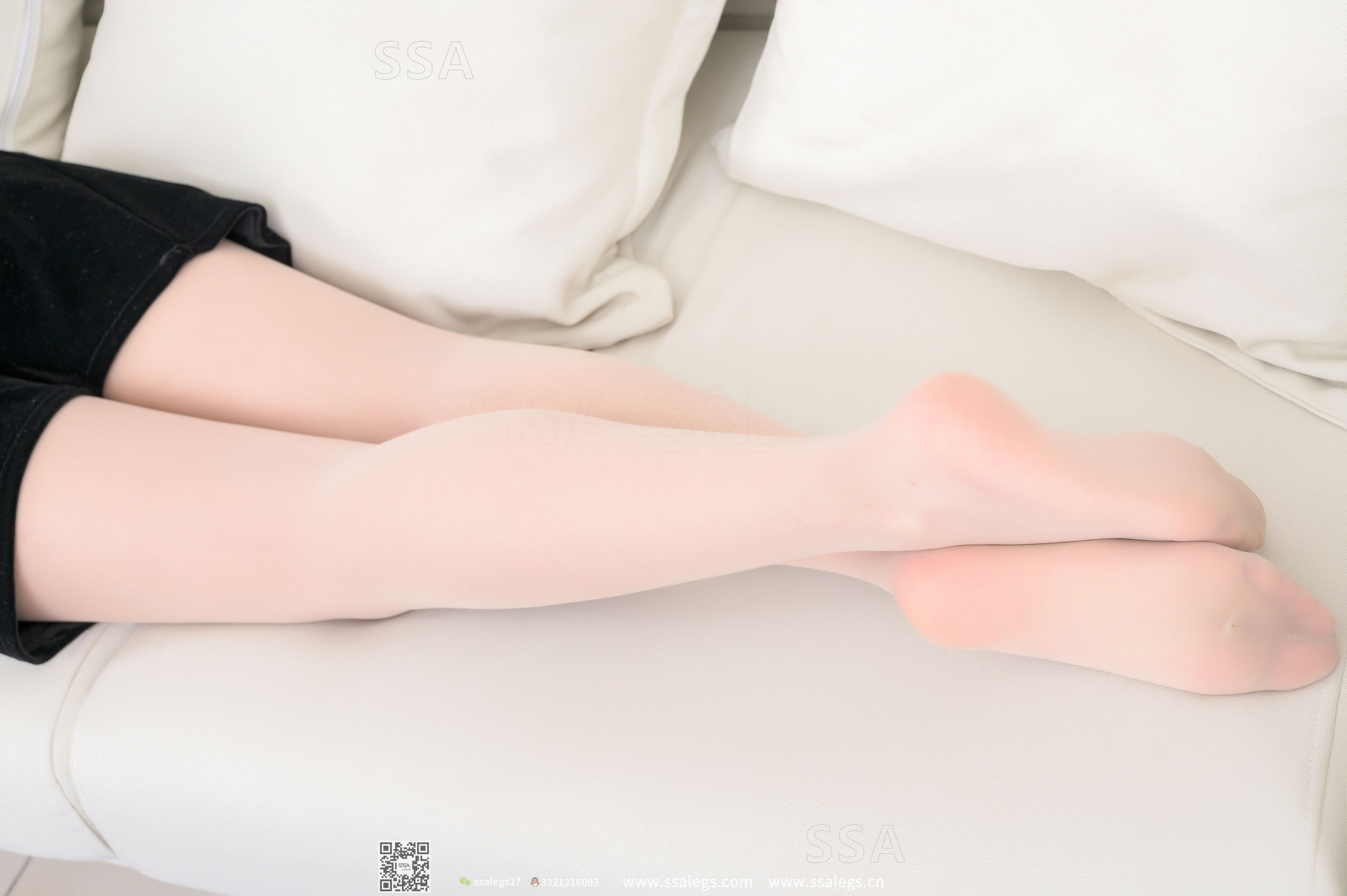 超清写真 No.270 君君 丝袜体验师上身试穿水晶鞋-图150