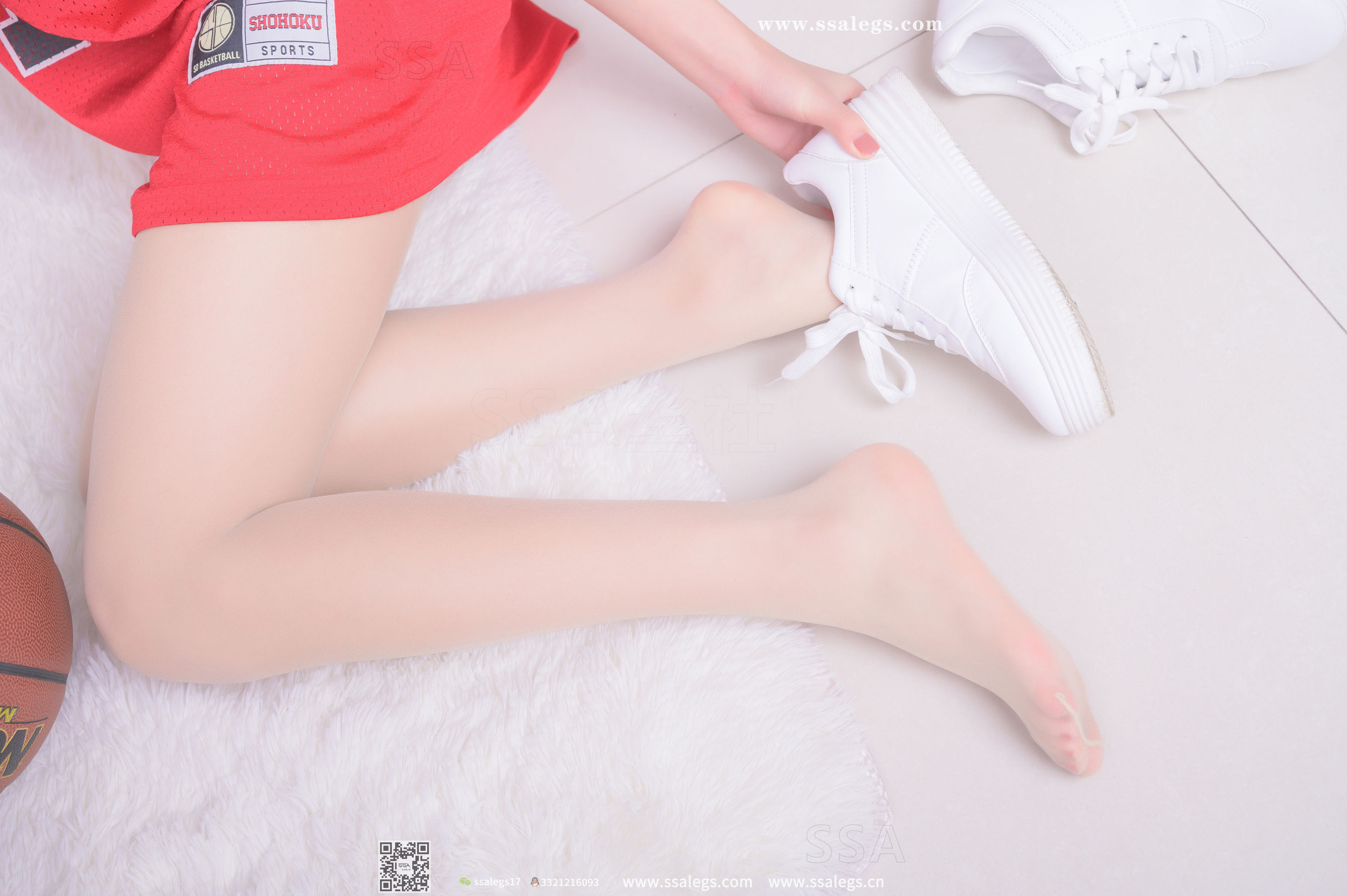 超清写真 No.325 素素 小姐姐放假在家穿丝袜陪你玩篮球(下)-图8