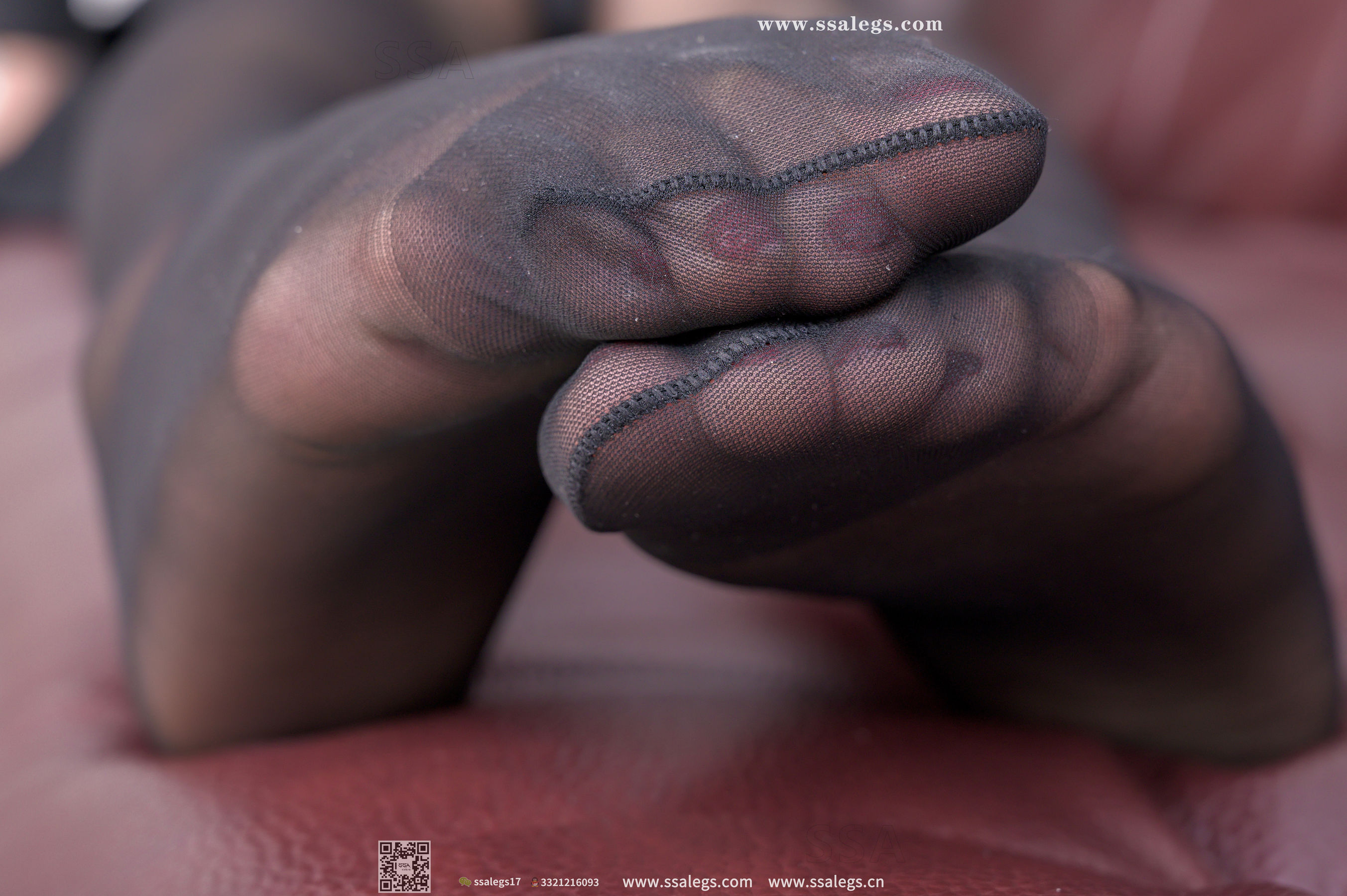 超清写真 No.337 莹莹 黑色改良旗袍下大长腿黑丝-图44