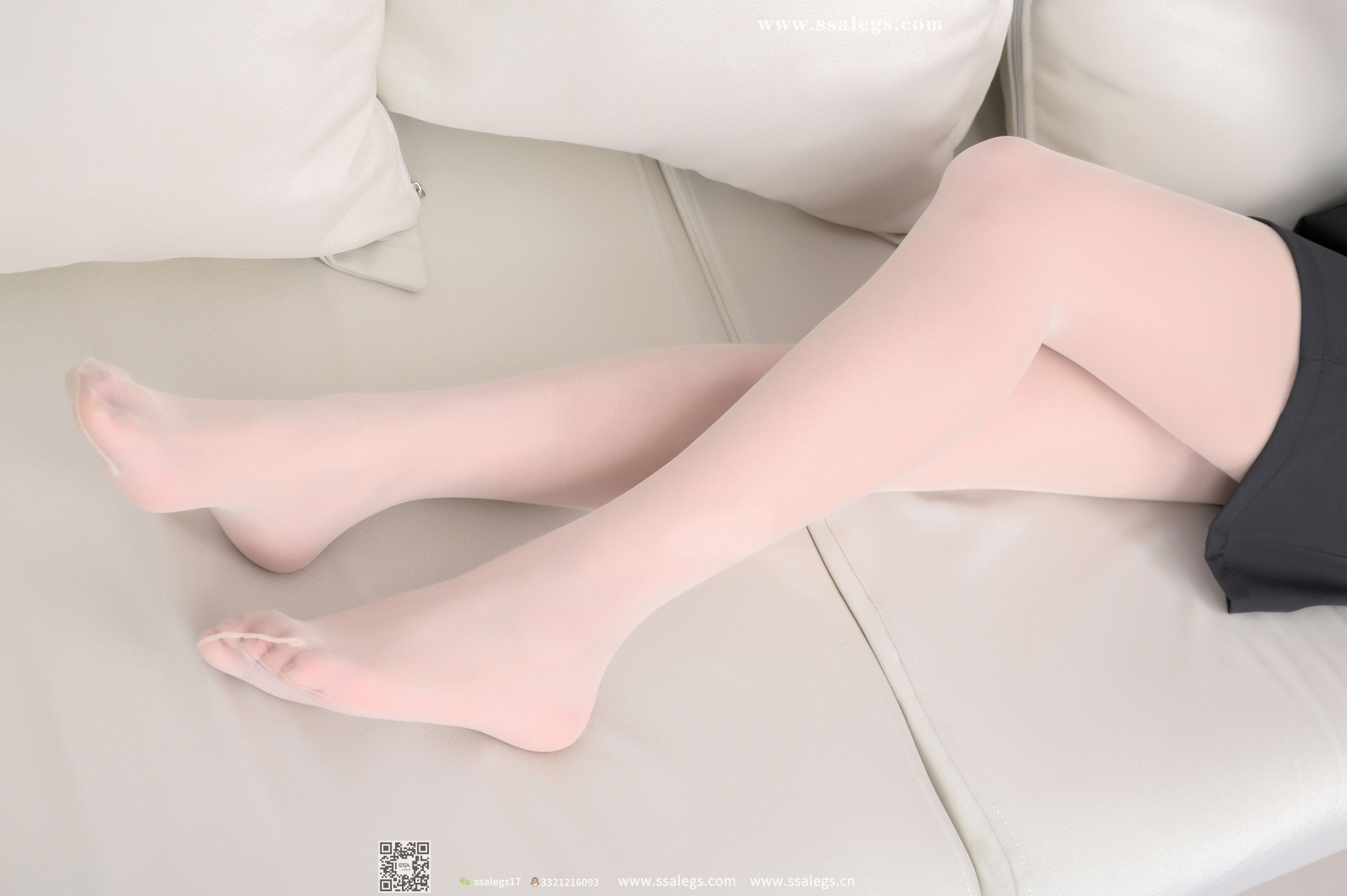 超清写真 No.387 素素 吊带短裙下亮闪闪开档肉丝(上)-图142