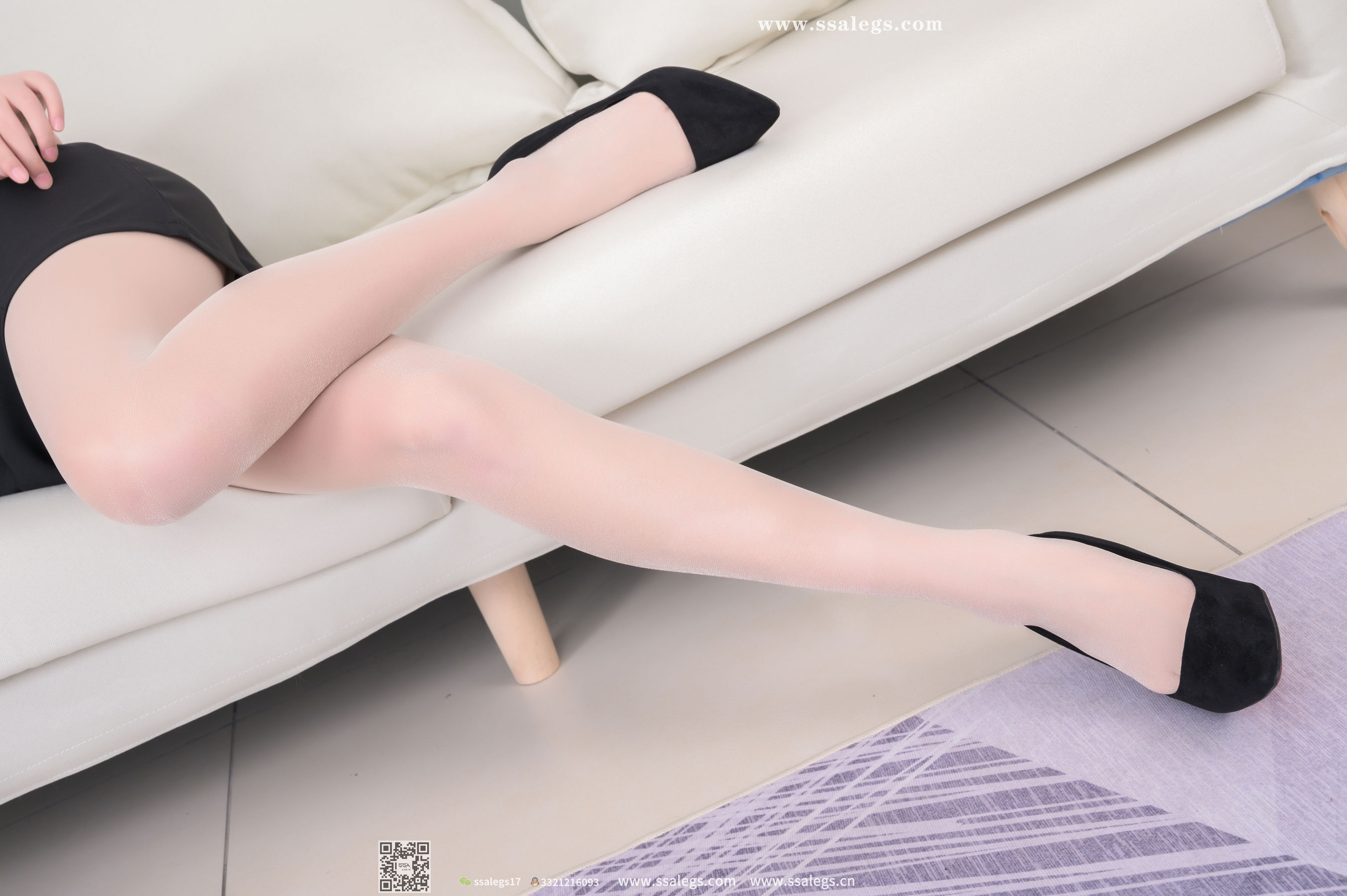 超清写真 No.387 素素 吊带短裙下亮闪闪开档肉丝(上)-图47