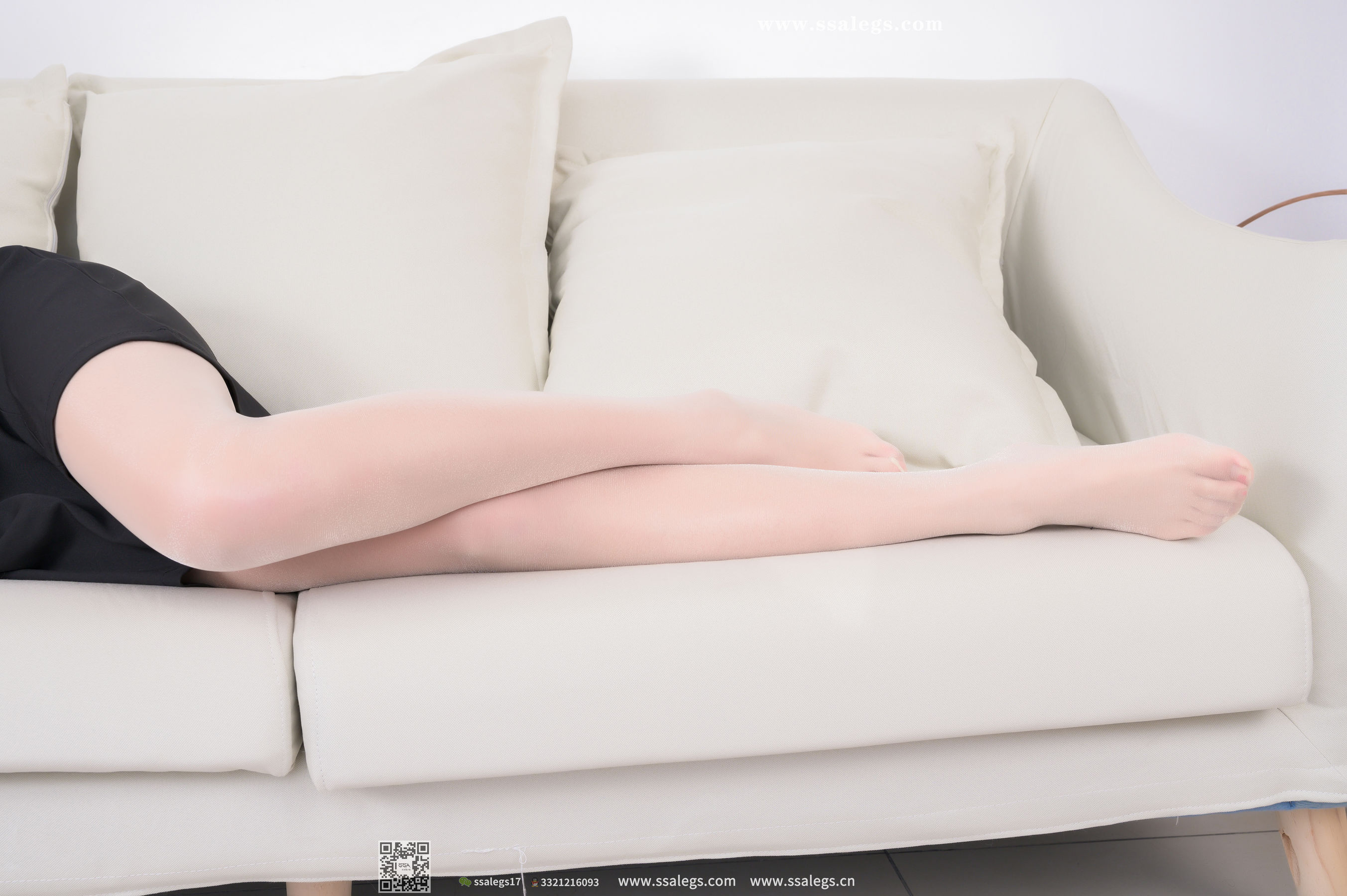 超清写真 No.388 素素 吊带短裙下亮闪闪开档肉丝(下)-图56