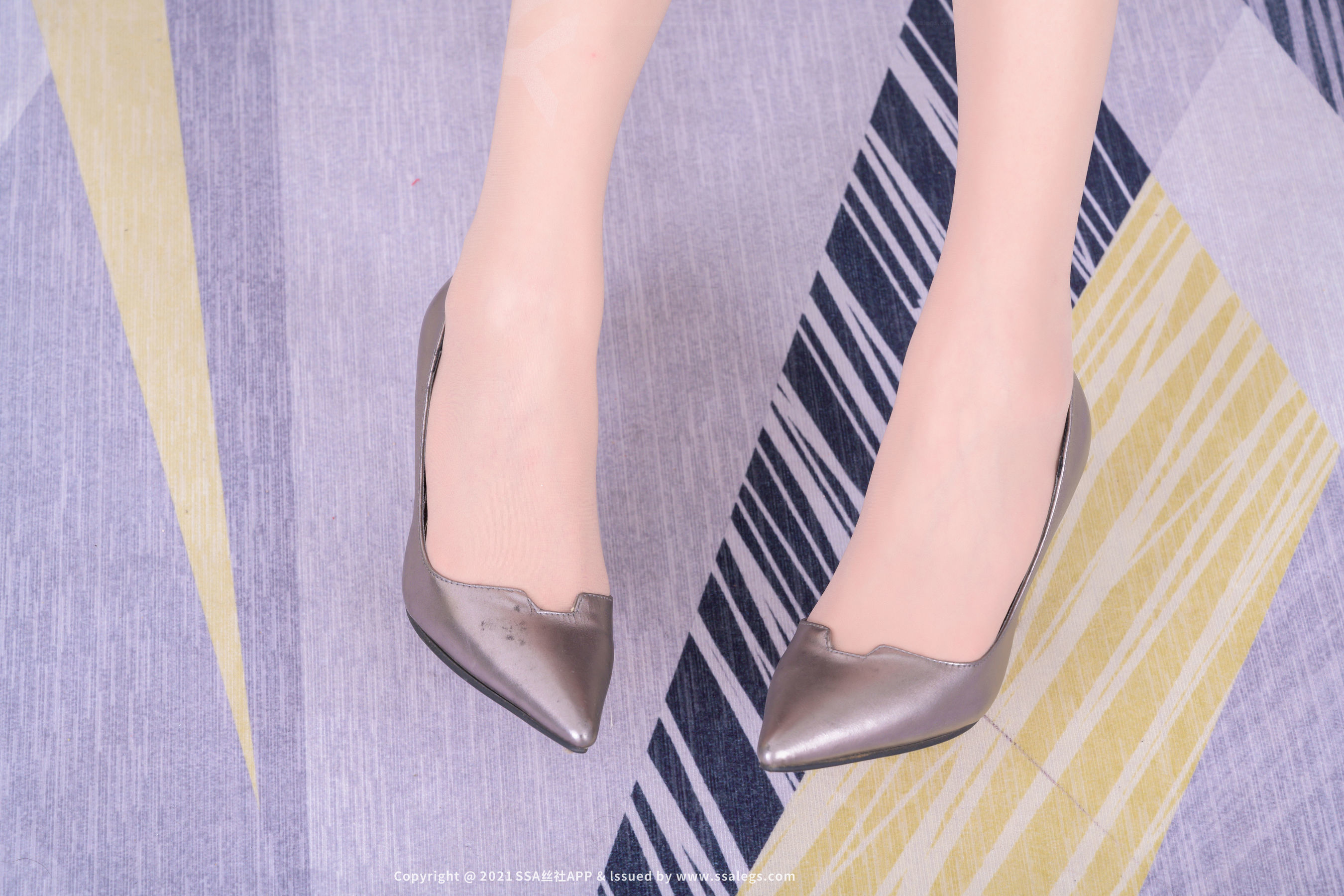 超清写真 No.714 腿模素素 涞觅肉丝袜美足（上）-图27