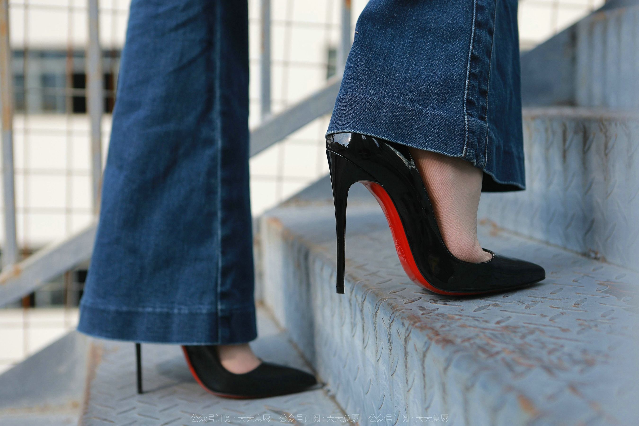 模特 佳爷 《红底高跟库里丝》-图56