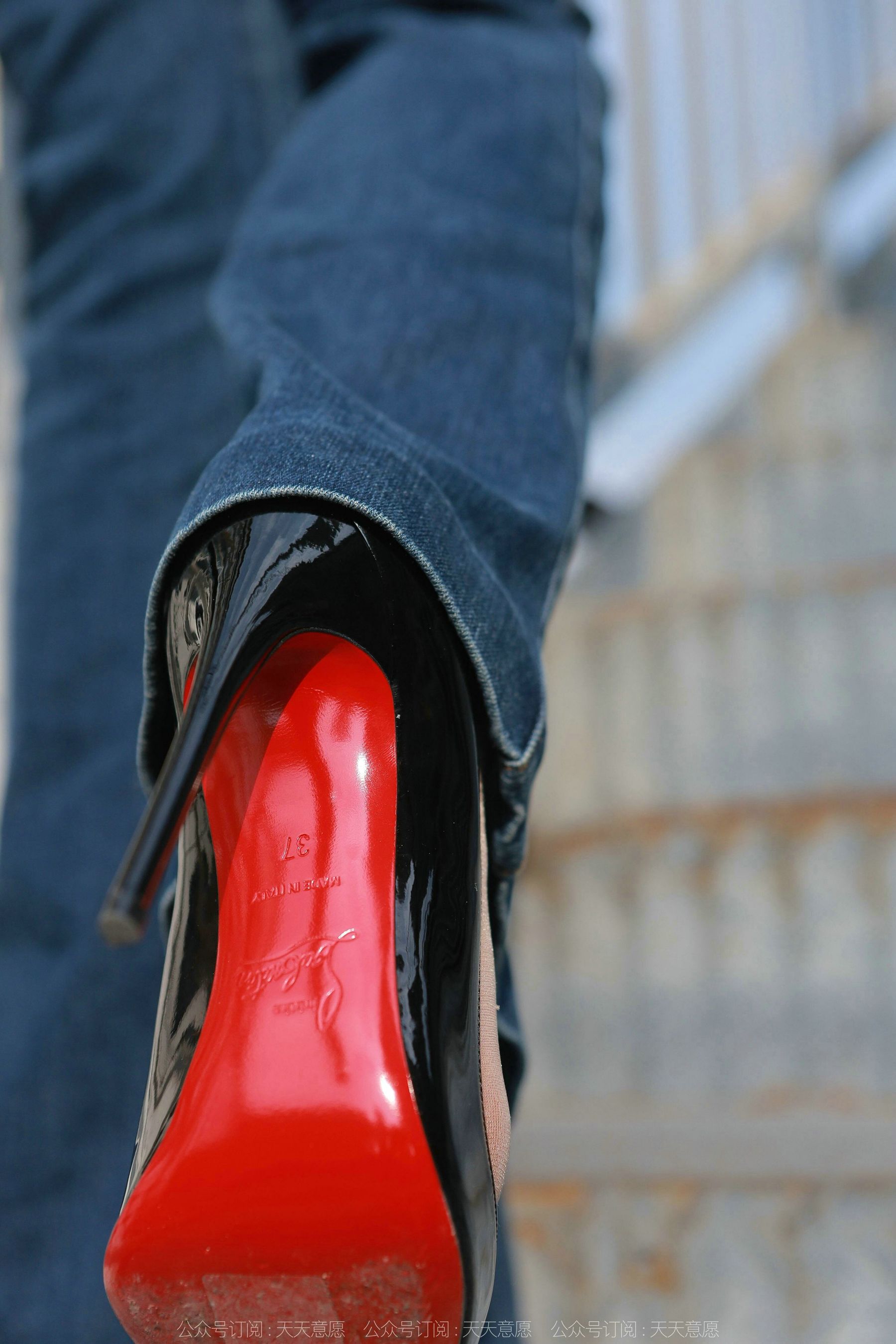 模特 佳爷 《红底高跟库里丝》-图64