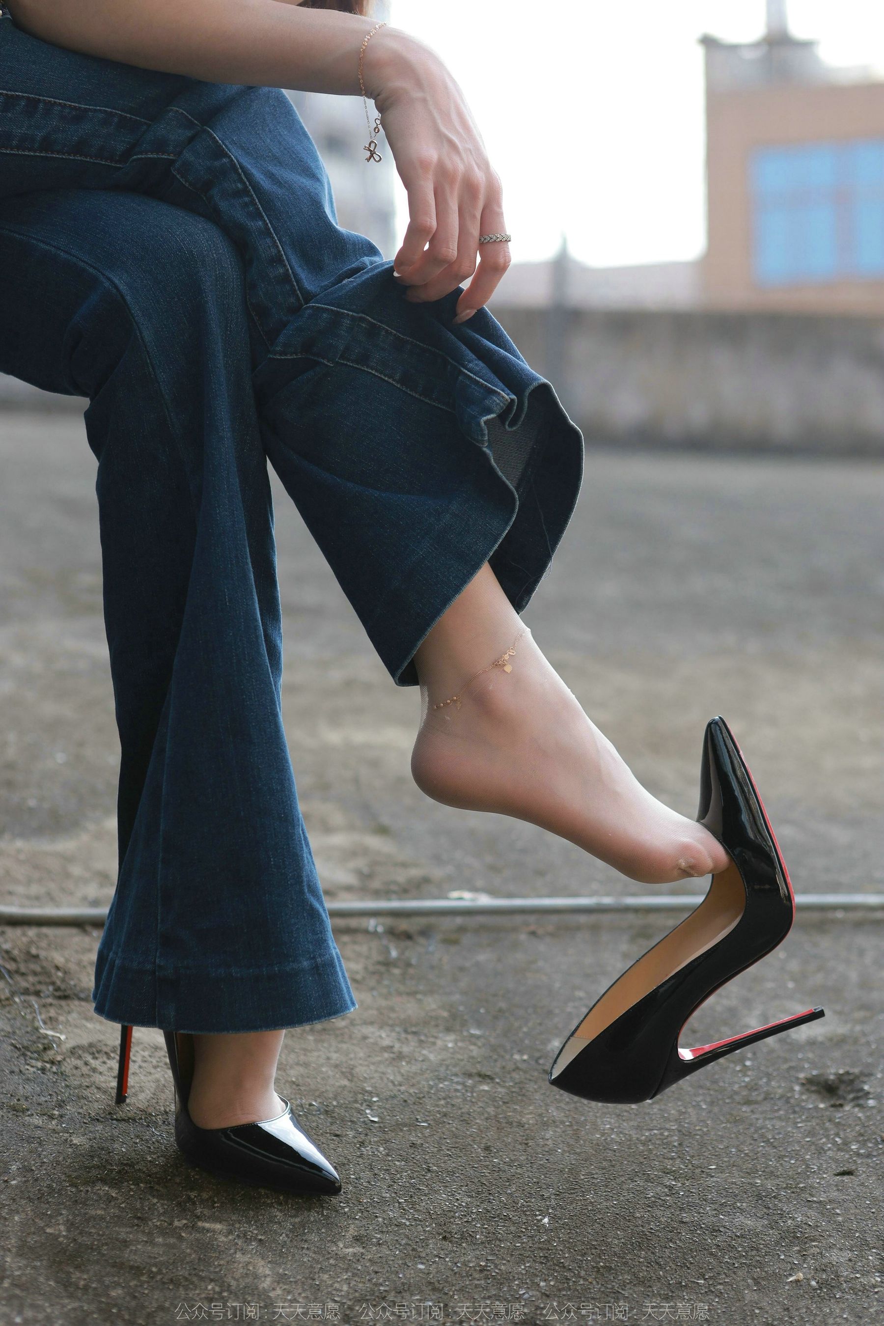 模特 佳爷 《红底高跟库里丝》-图87