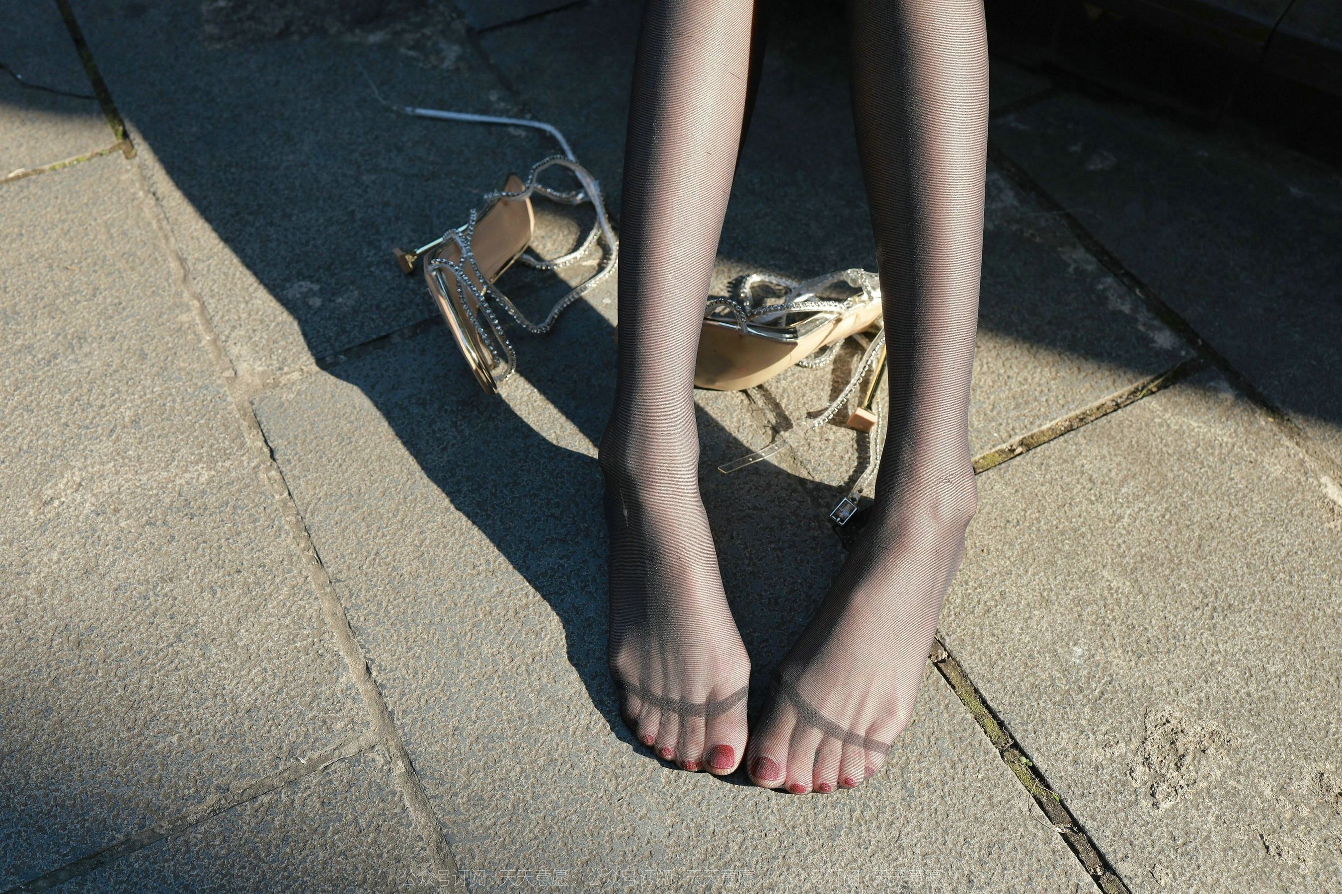 模特 团团 《暖阳下的黑色丝念》-图45