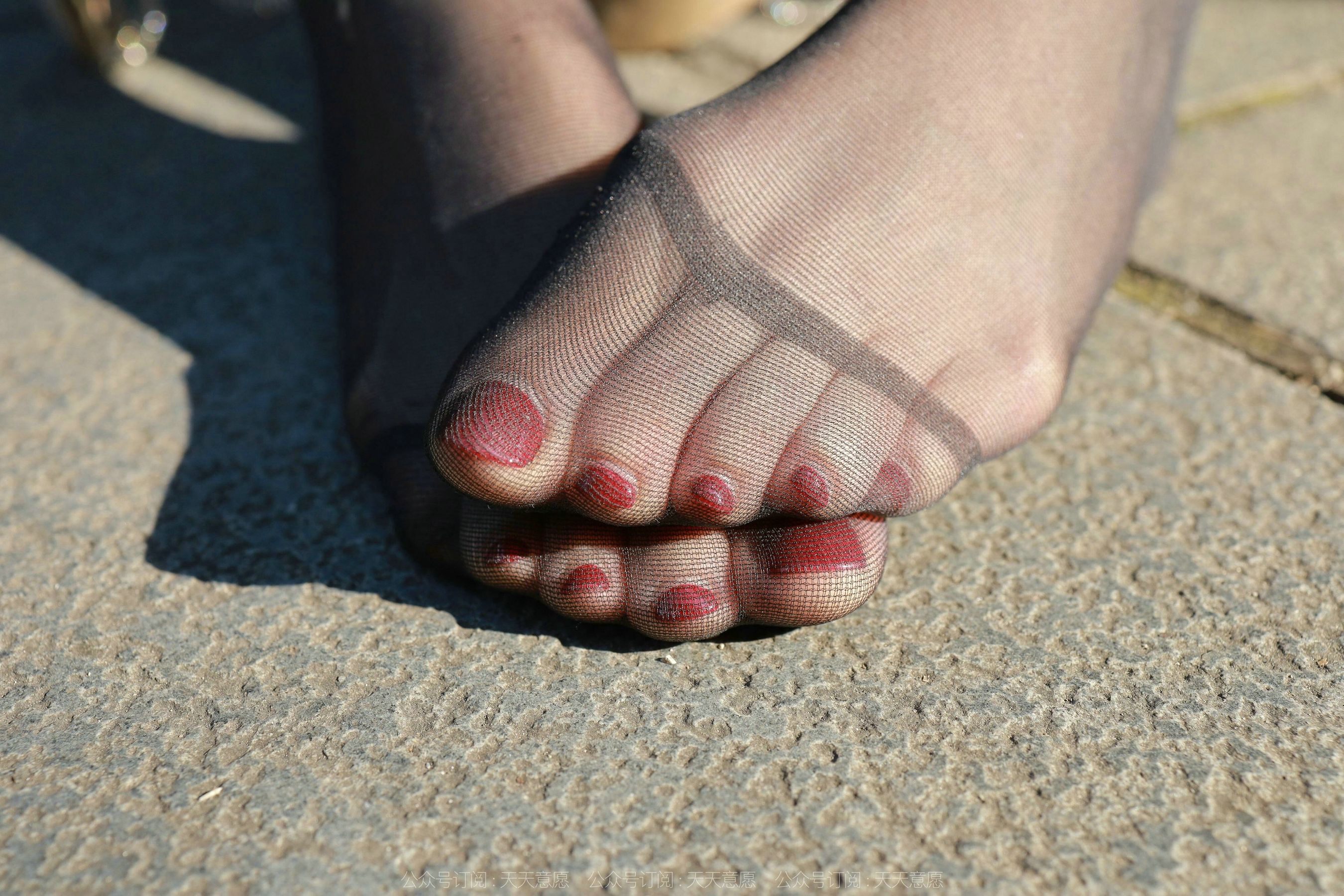 模特 团团 《暖阳下的黑色丝念》-图46