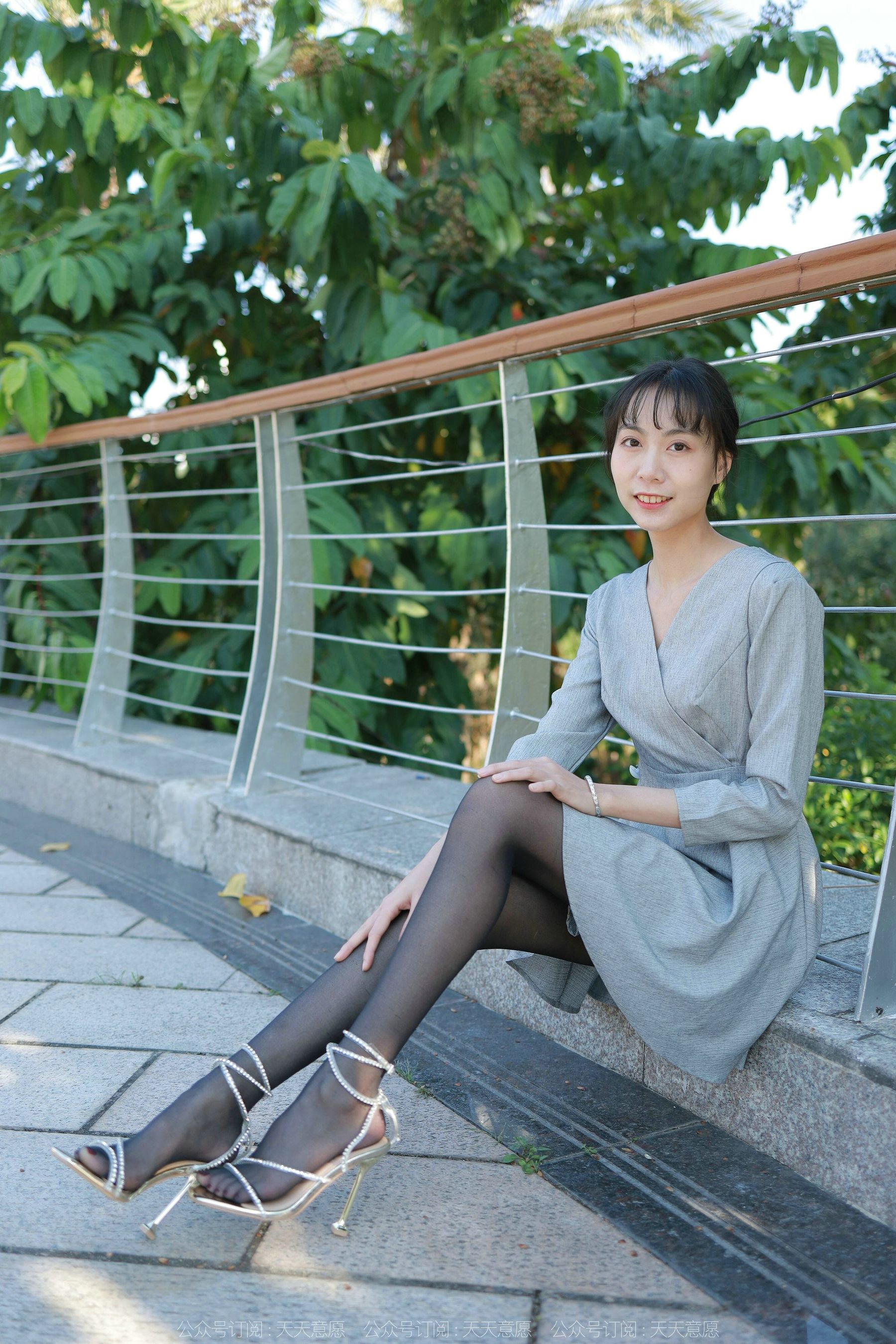 模特 团团 《暖阳下的黑色丝念》-图63