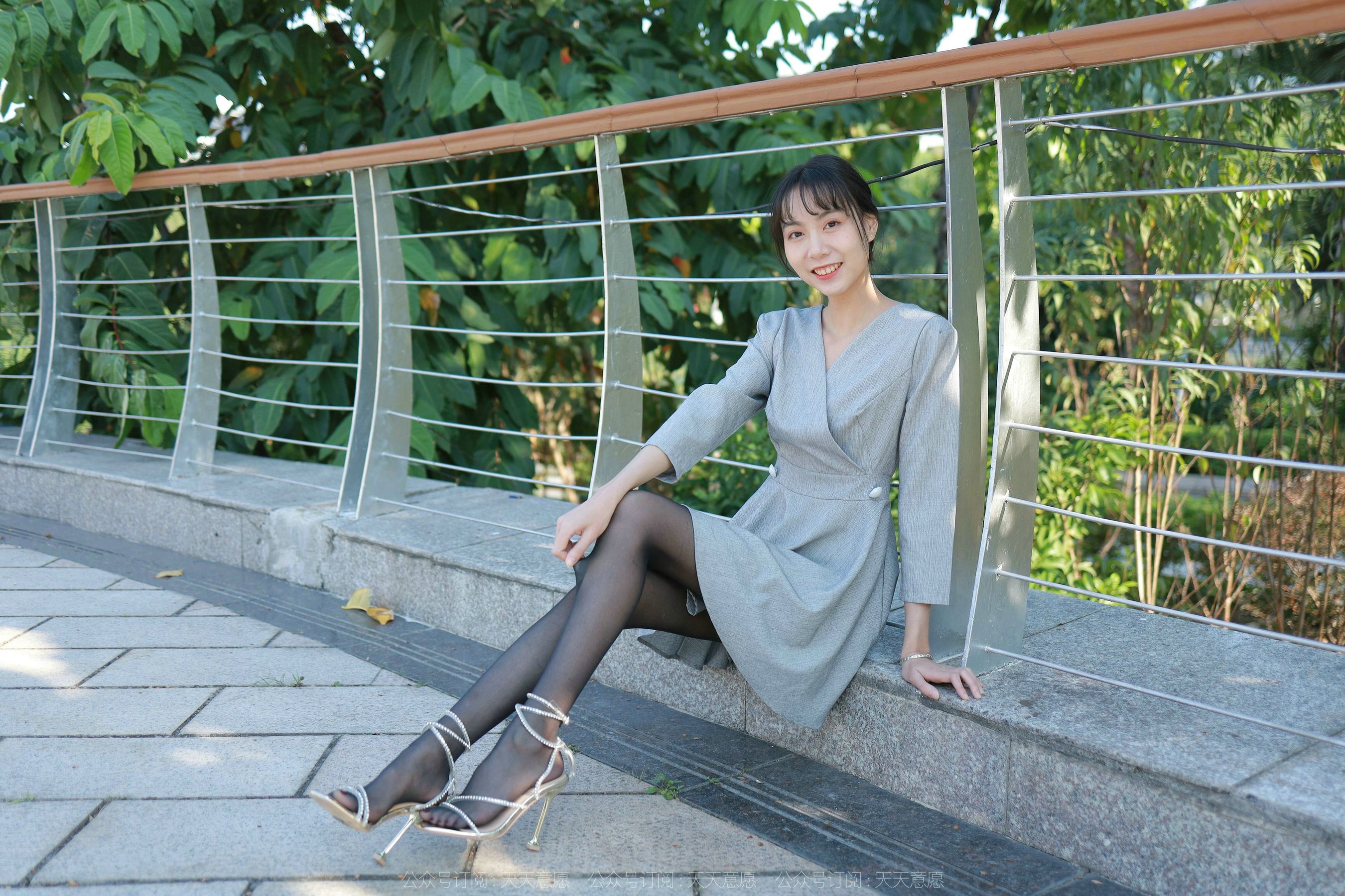 模特 团团 《暖阳下的黑色丝念》-图66