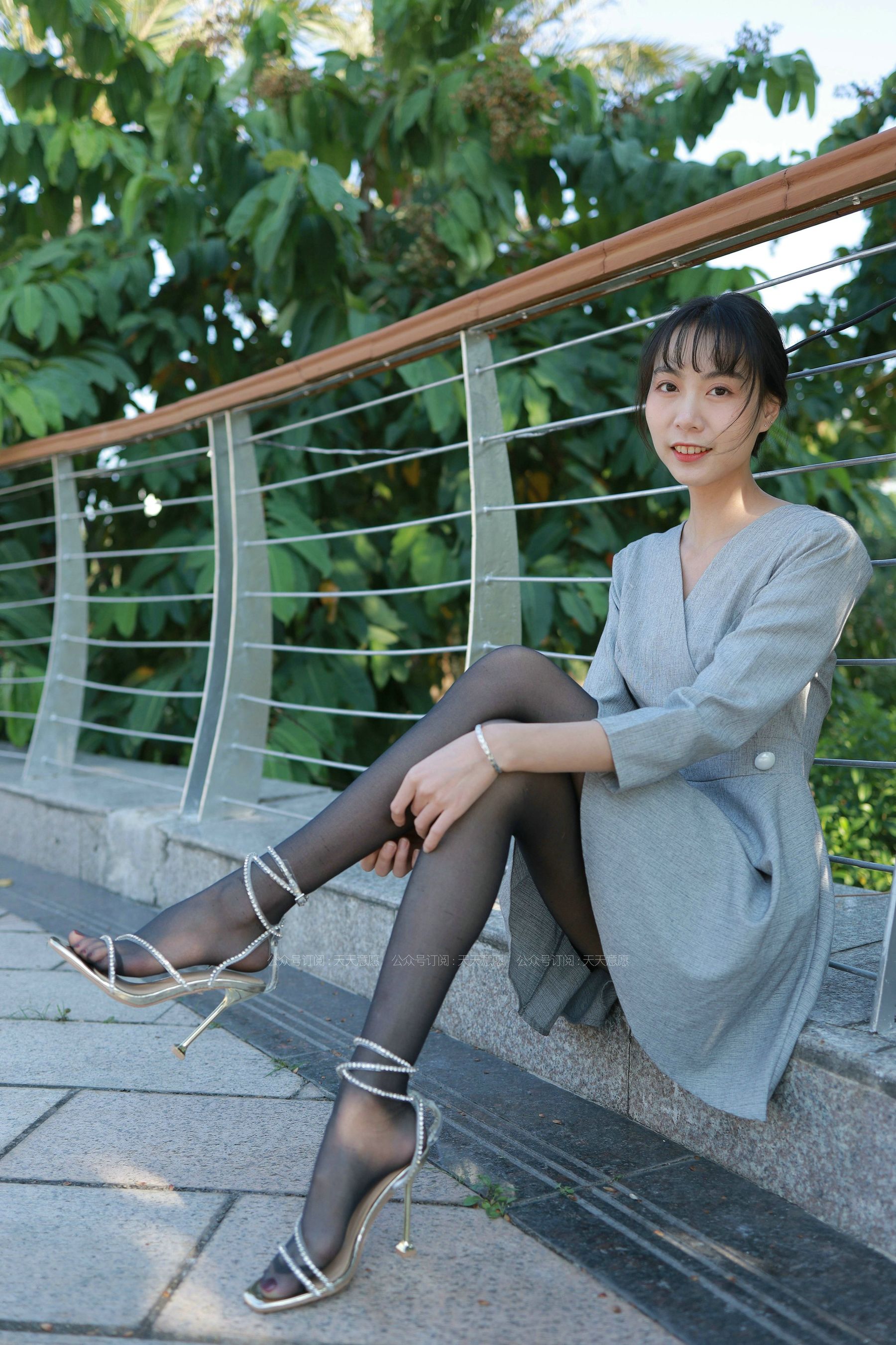 模特 团团 《暖阳下的黑色丝念》-图70