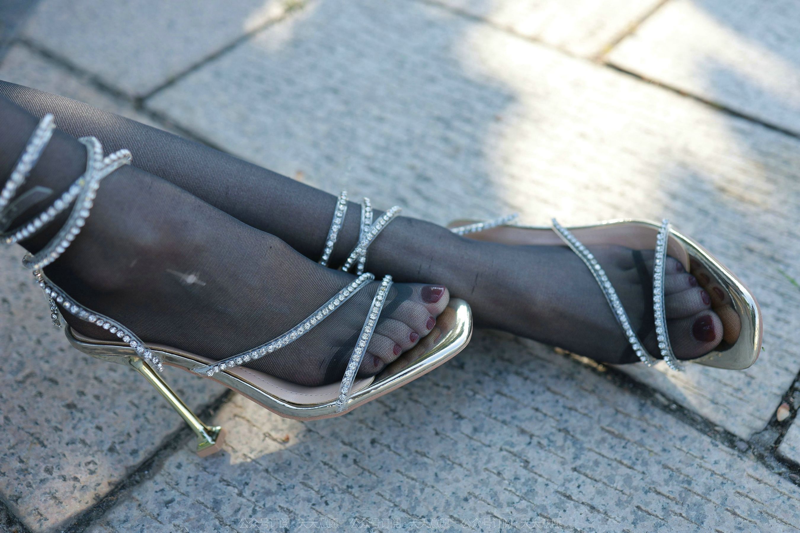 模特 团团 《暖阳下的黑色丝念》-图72