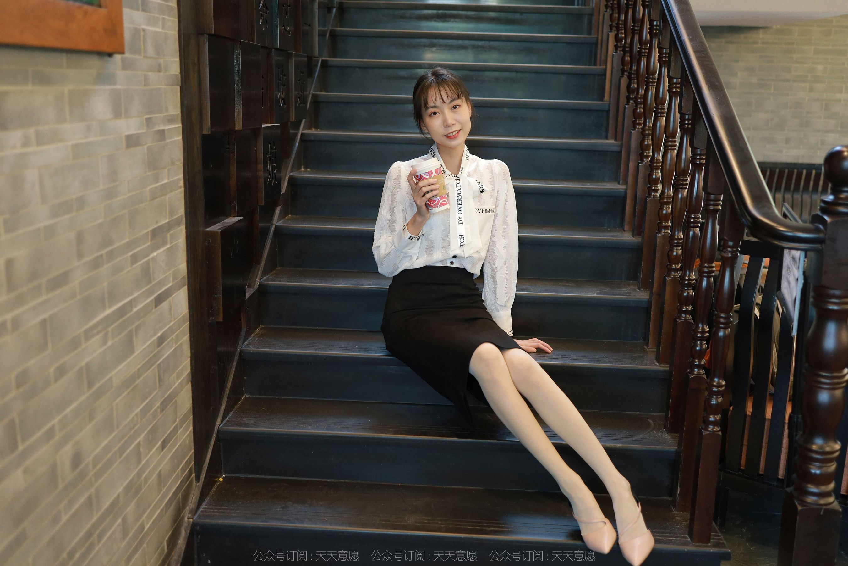 模特 团团 《气质一步裙》-图14