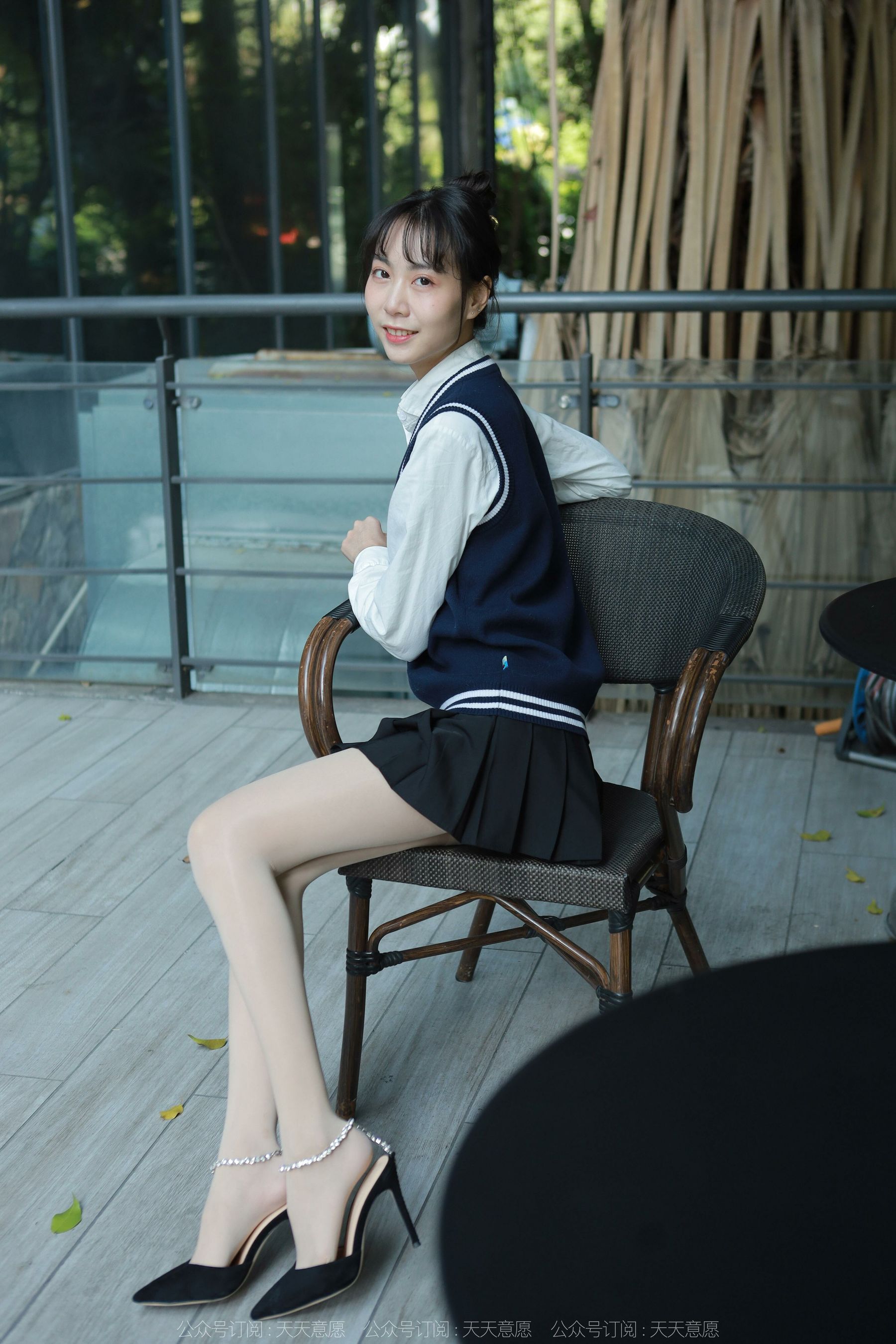 模特 团团 《纯玉学苑装》-图47