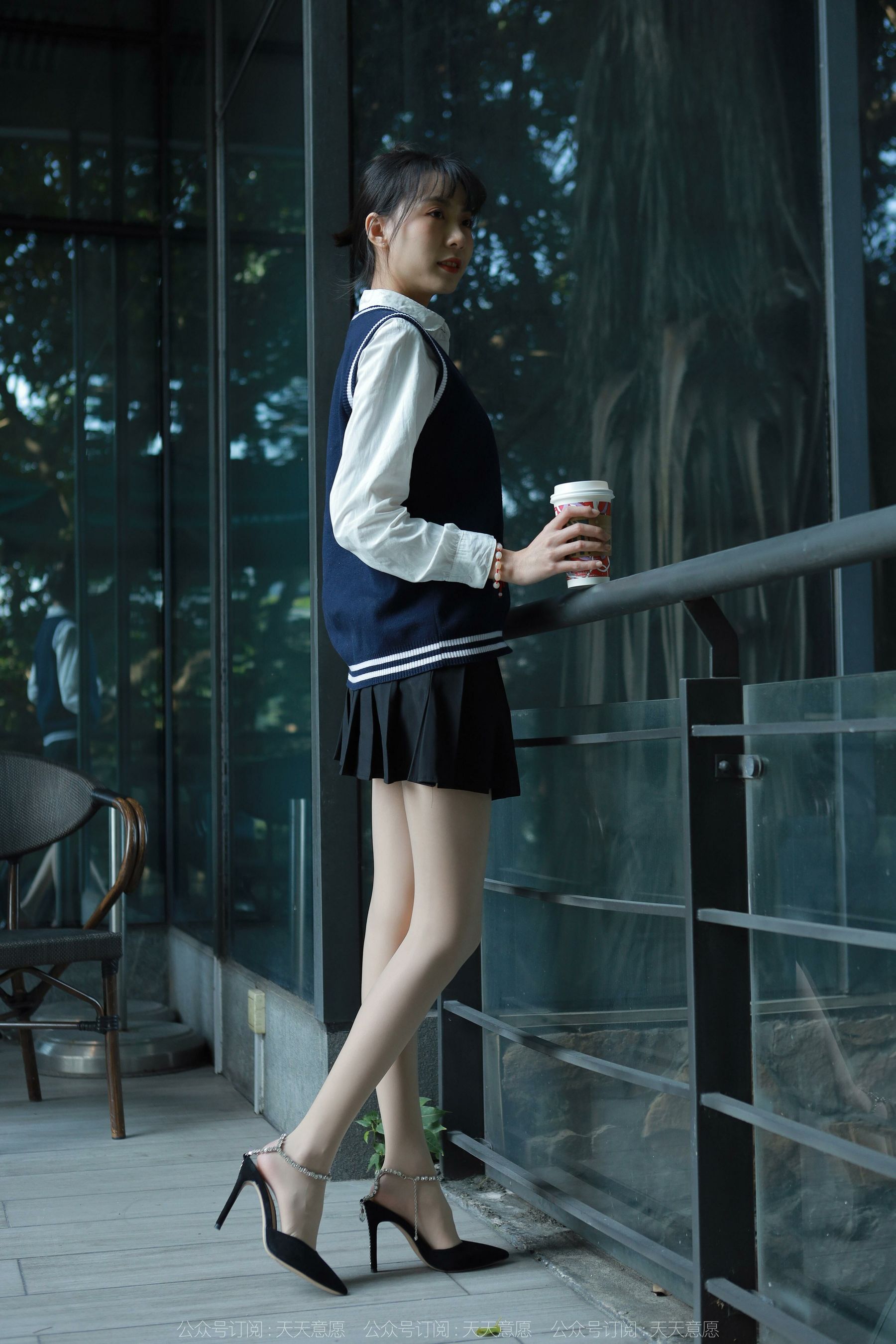 模特 团团 《纯玉学苑装》-图56