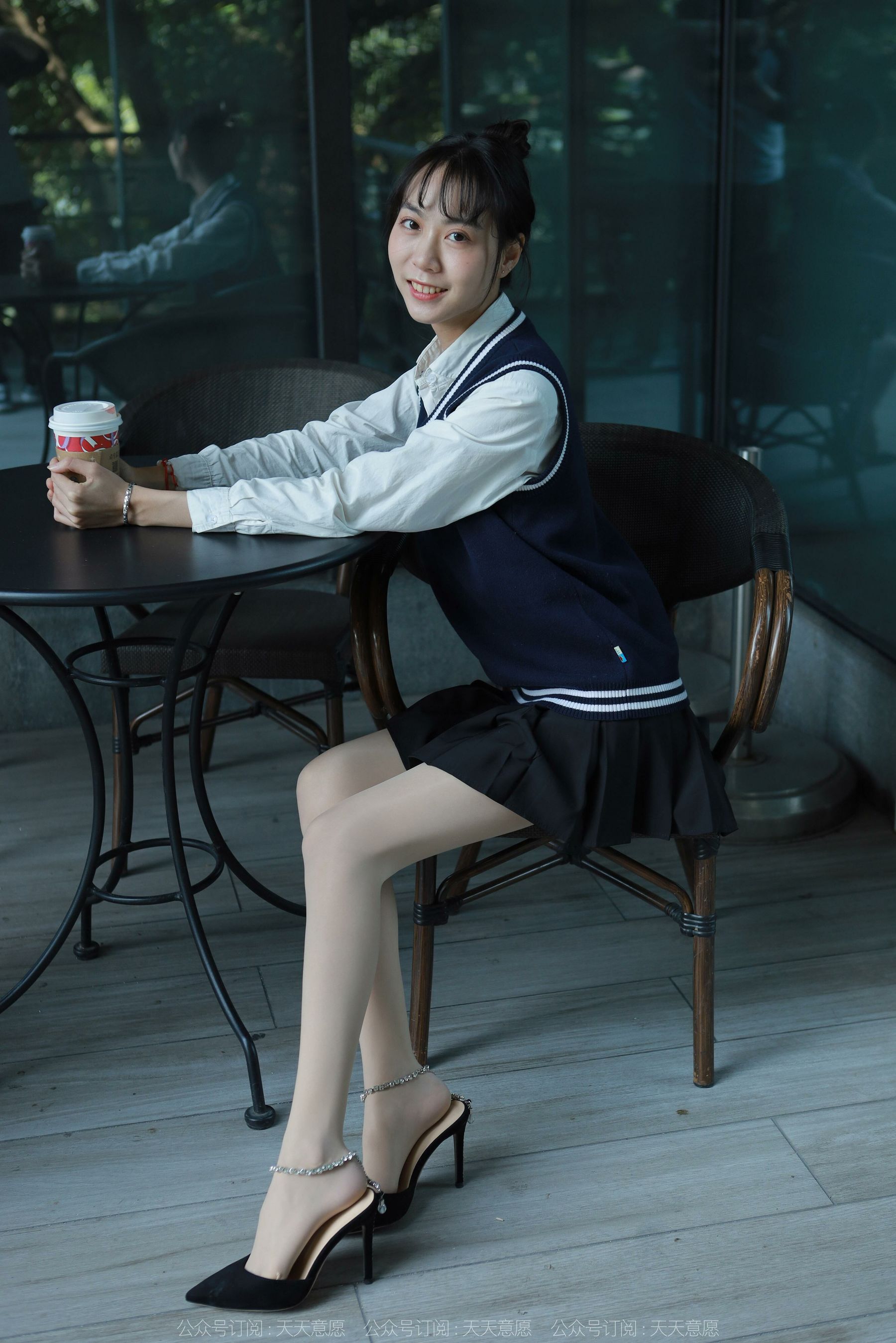 模特 团团 《纯玉学苑装》-图74