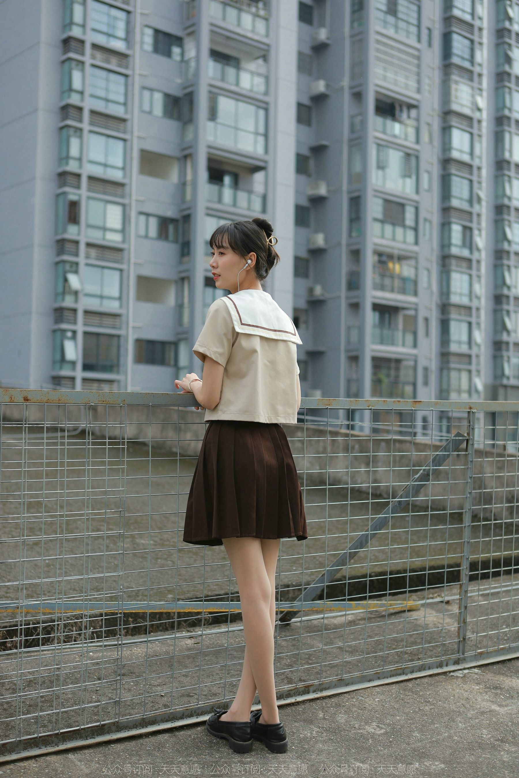 模特 团团 《网易云长腿少女》-图14