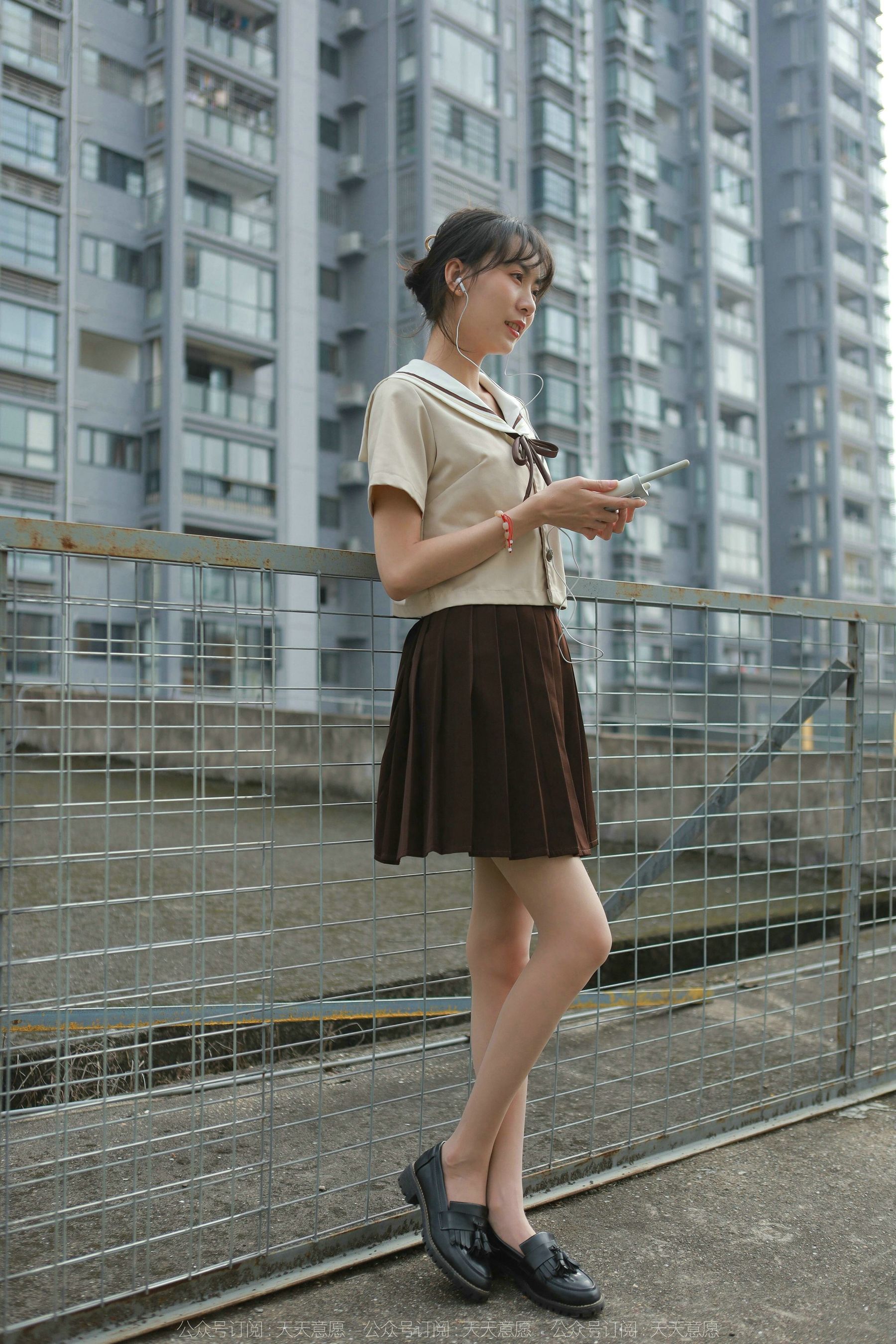 模特 团团 《网易云长腿少女》-图16