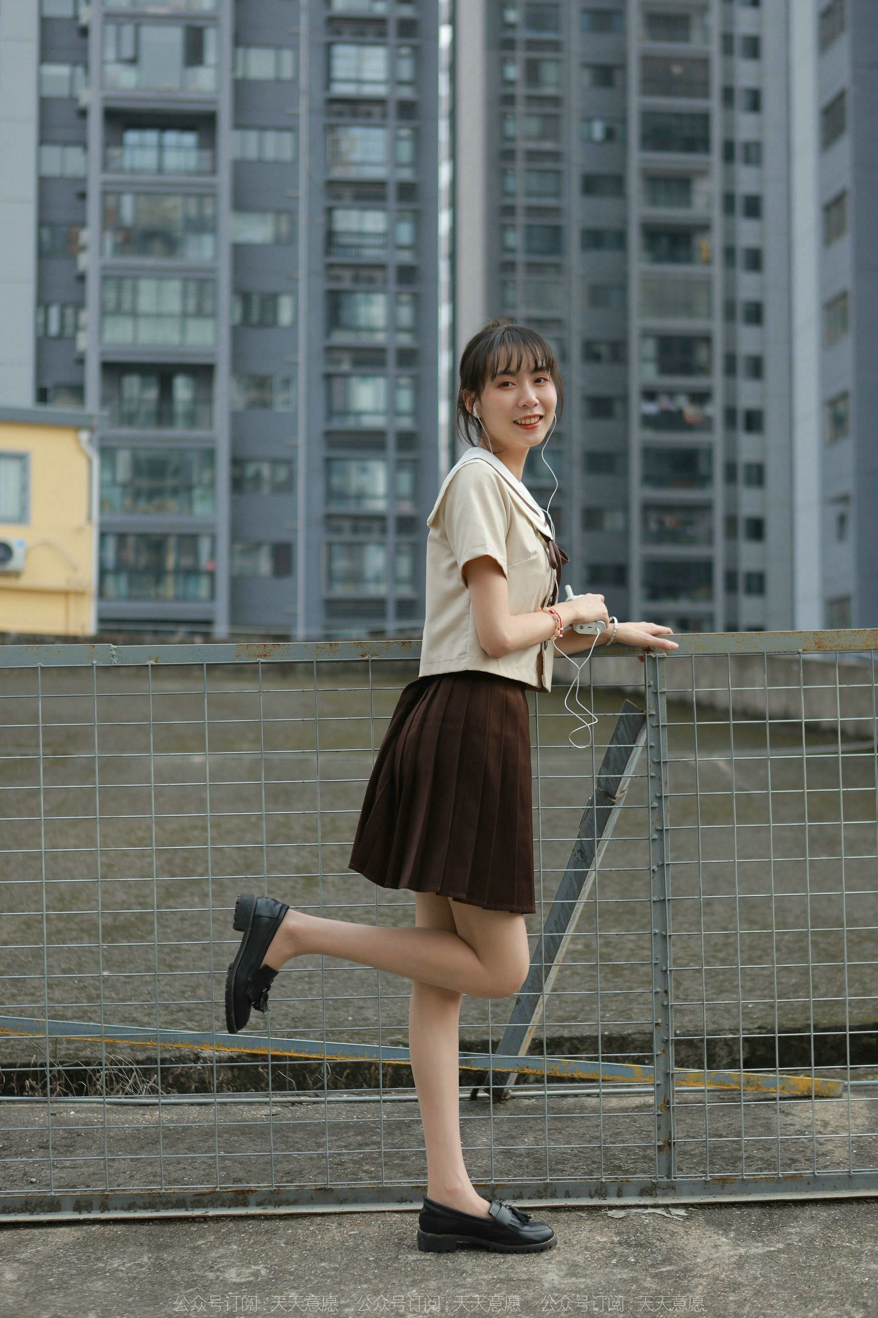 模特 团团 《网易云长腿少女》-图19