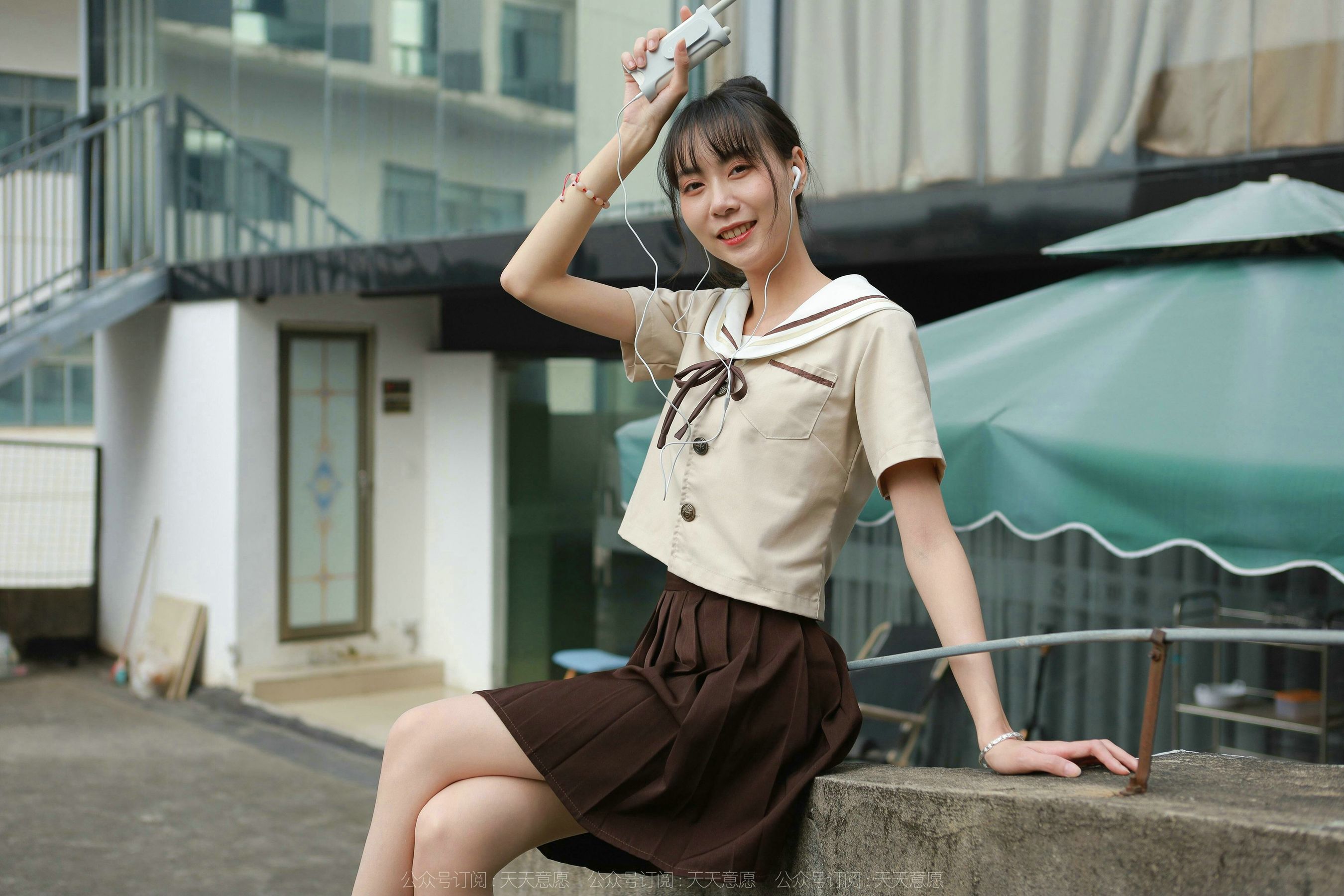 模特 团团 《网易云长腿少女》-图31