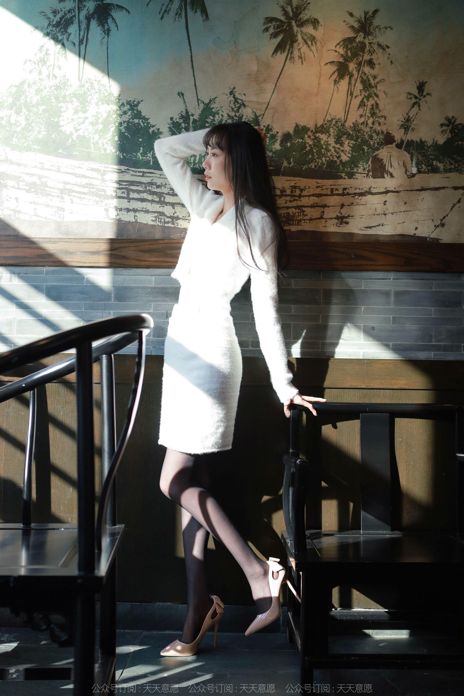 模特 团团 《阳光下的白裙长腿》-图13