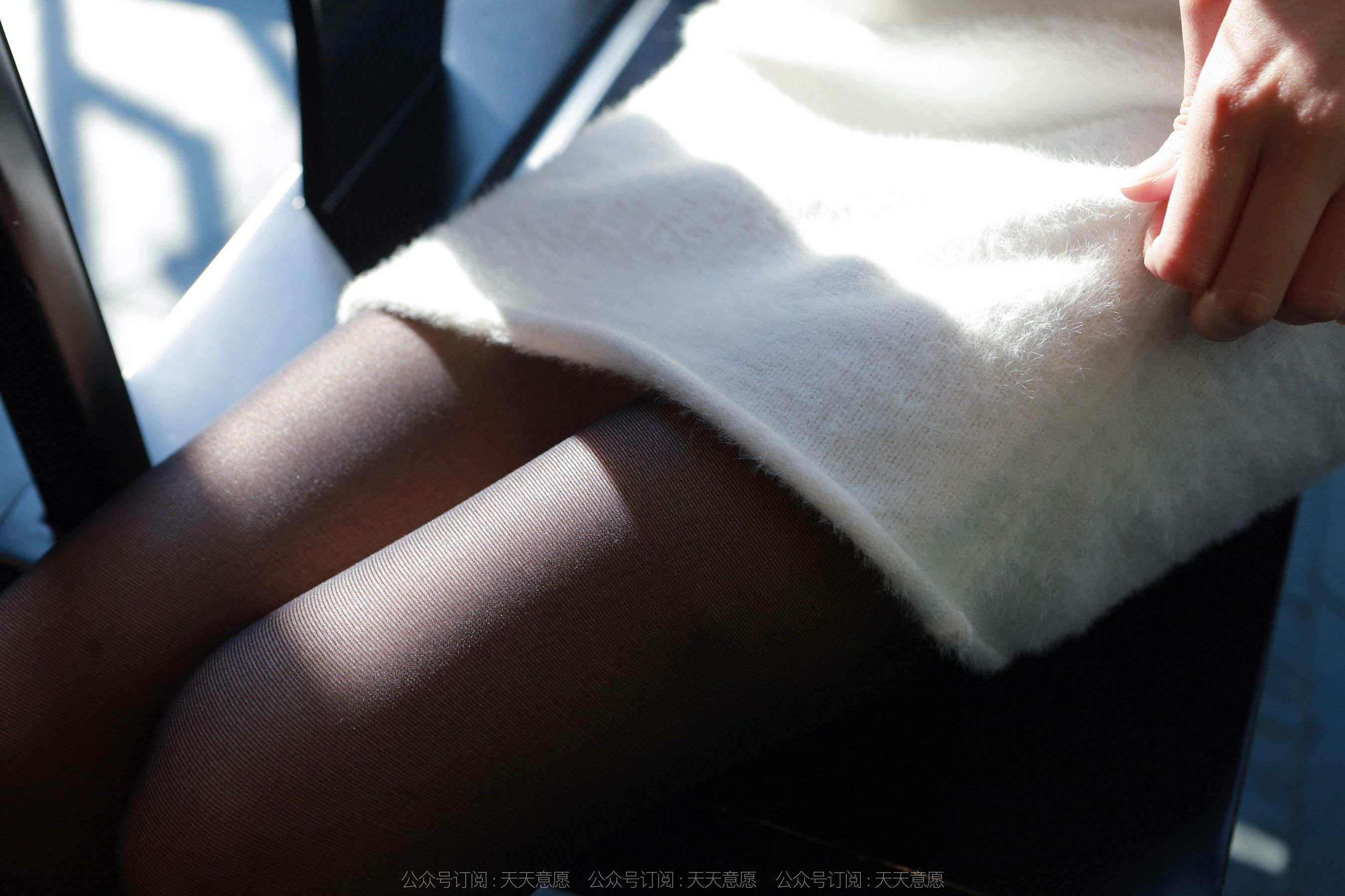 模特 团团 《阳光下的白裙长腿》-图30