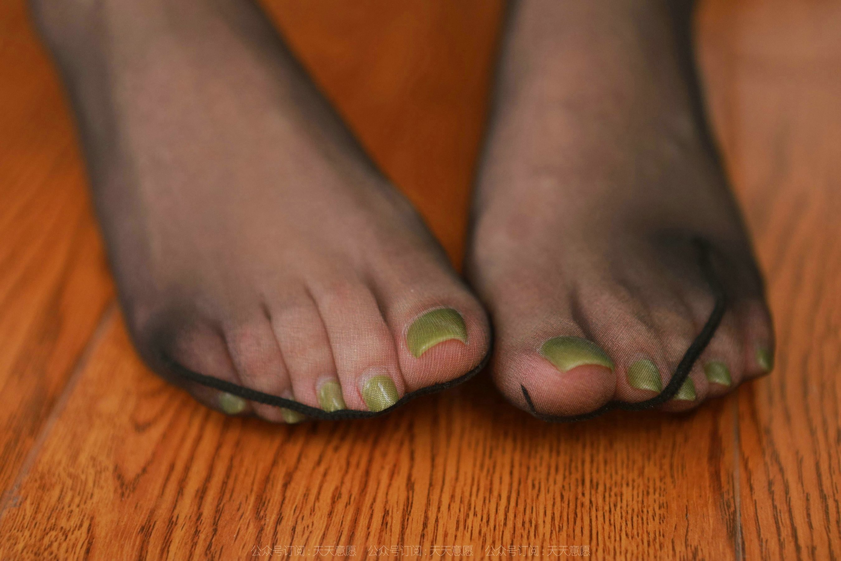 模特 姗姗 《美腿女同事》-图43