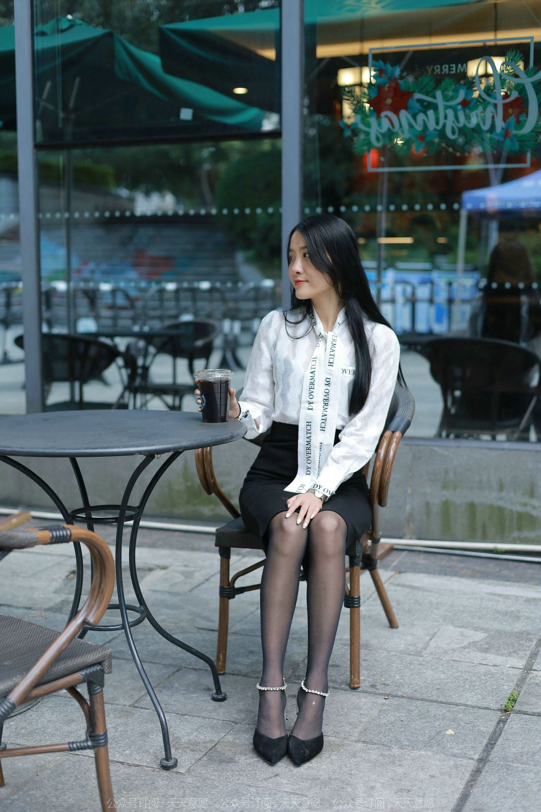 模特 婉萍 《性感OL窄裙》-图12